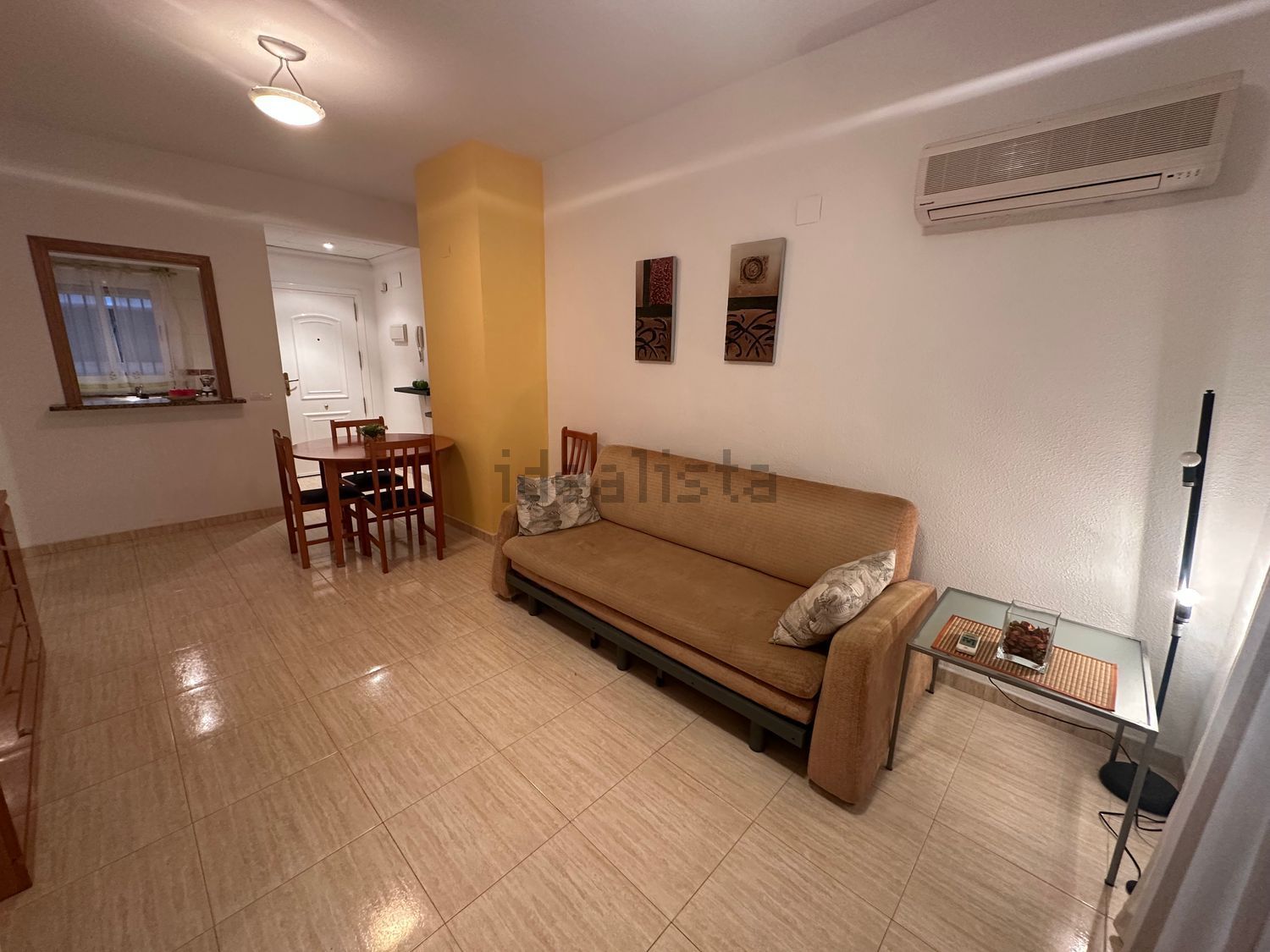Piso en venta en CL Amplaries, 27
