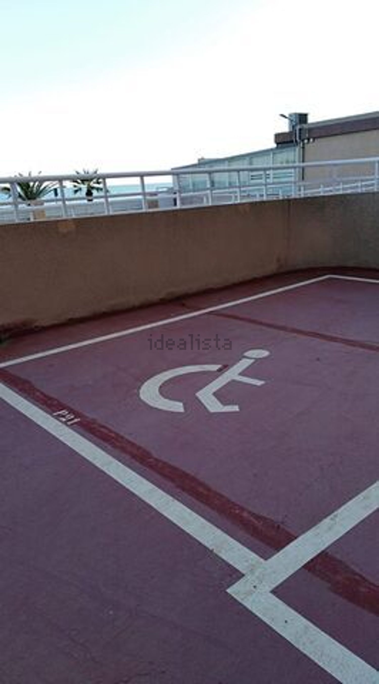 Piso en venta en Paseo Mediterraneo, 49