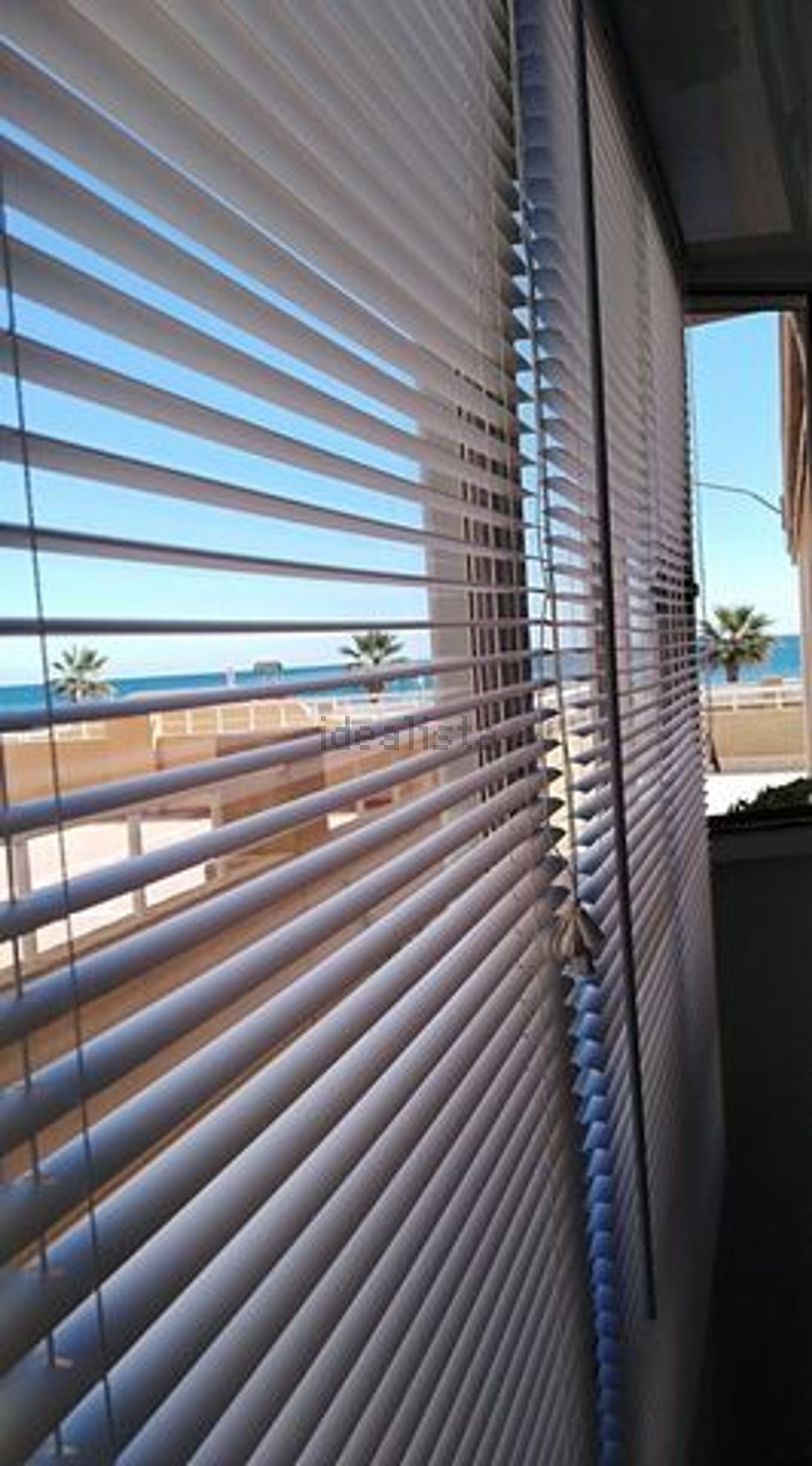 Piso en venta en Paseo Mediterraneo, 49