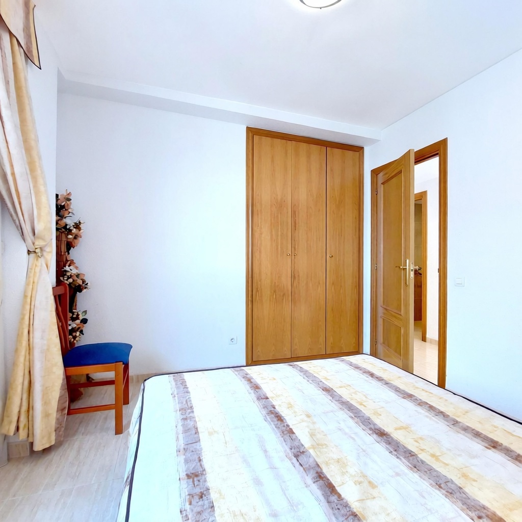 Piso en primera línea de playa en Oropesa del Mar — Dormitorio