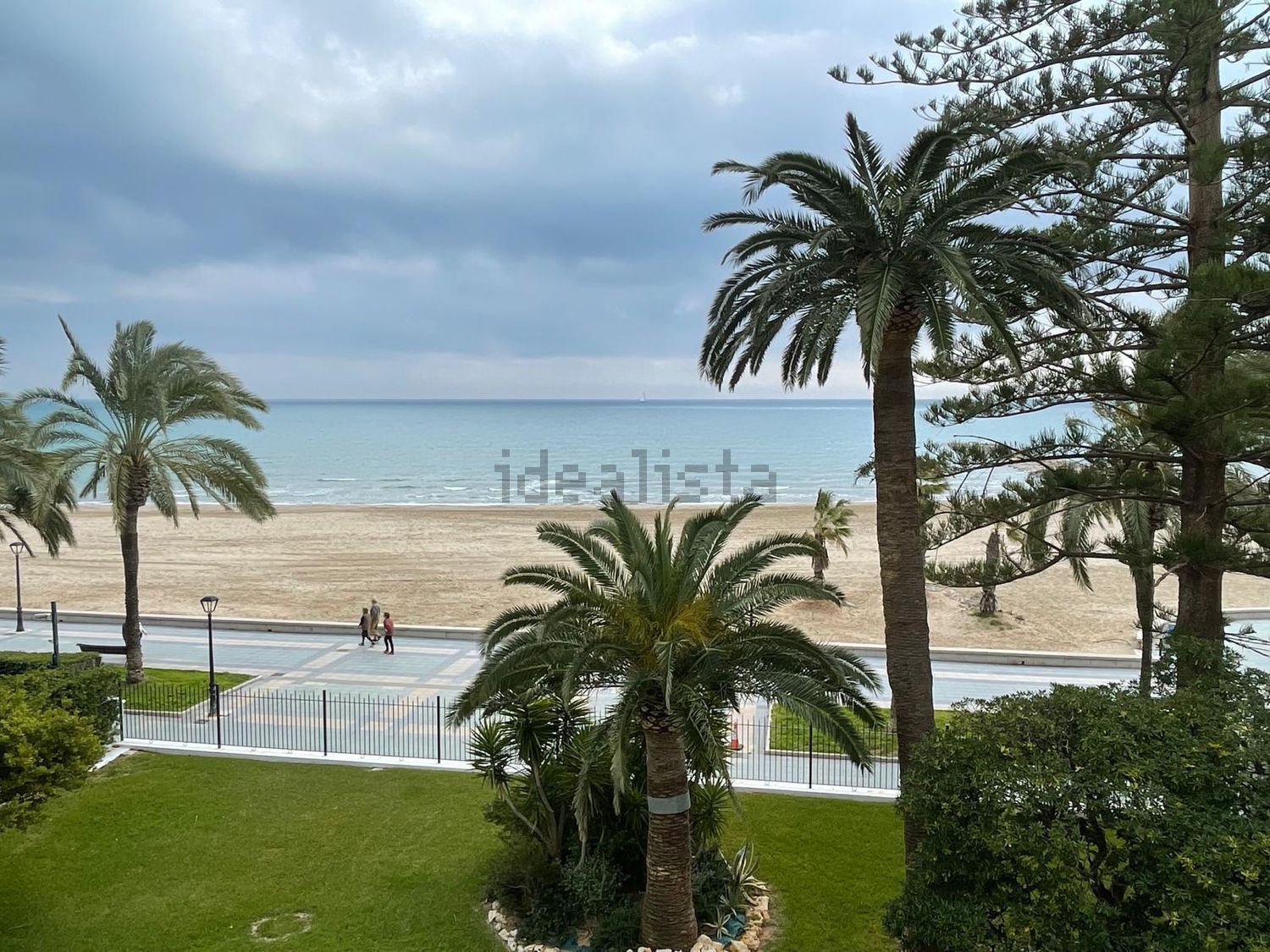 Piso en venta en Calle Conde Bau