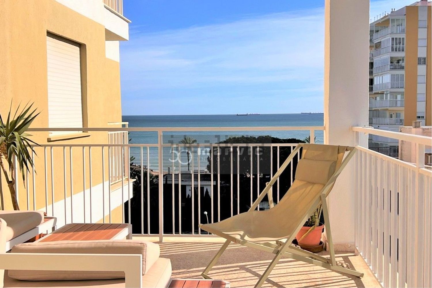 Piso en venta en CL Senia Sevilla