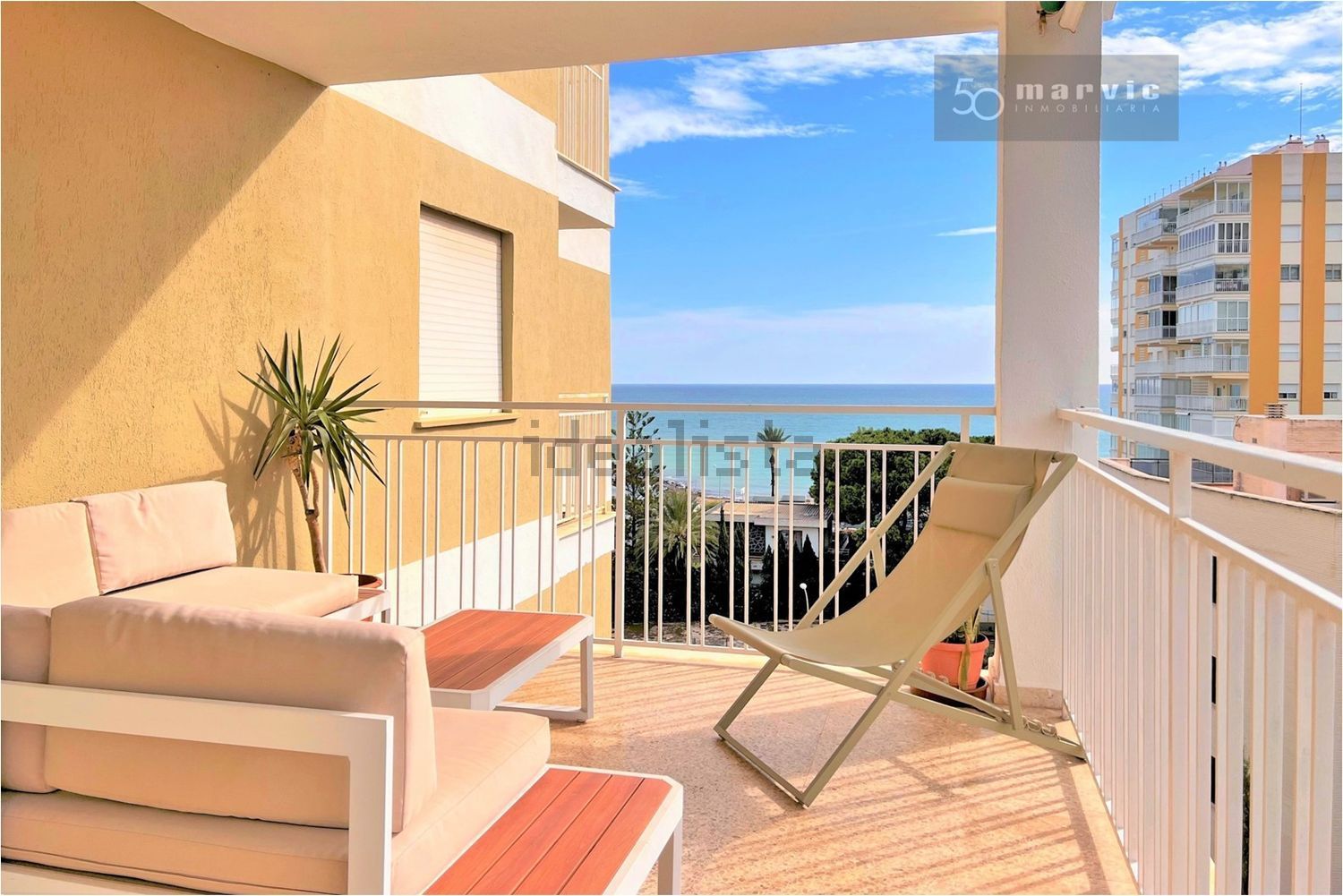 Piso en venta en CL Senia Sevilla