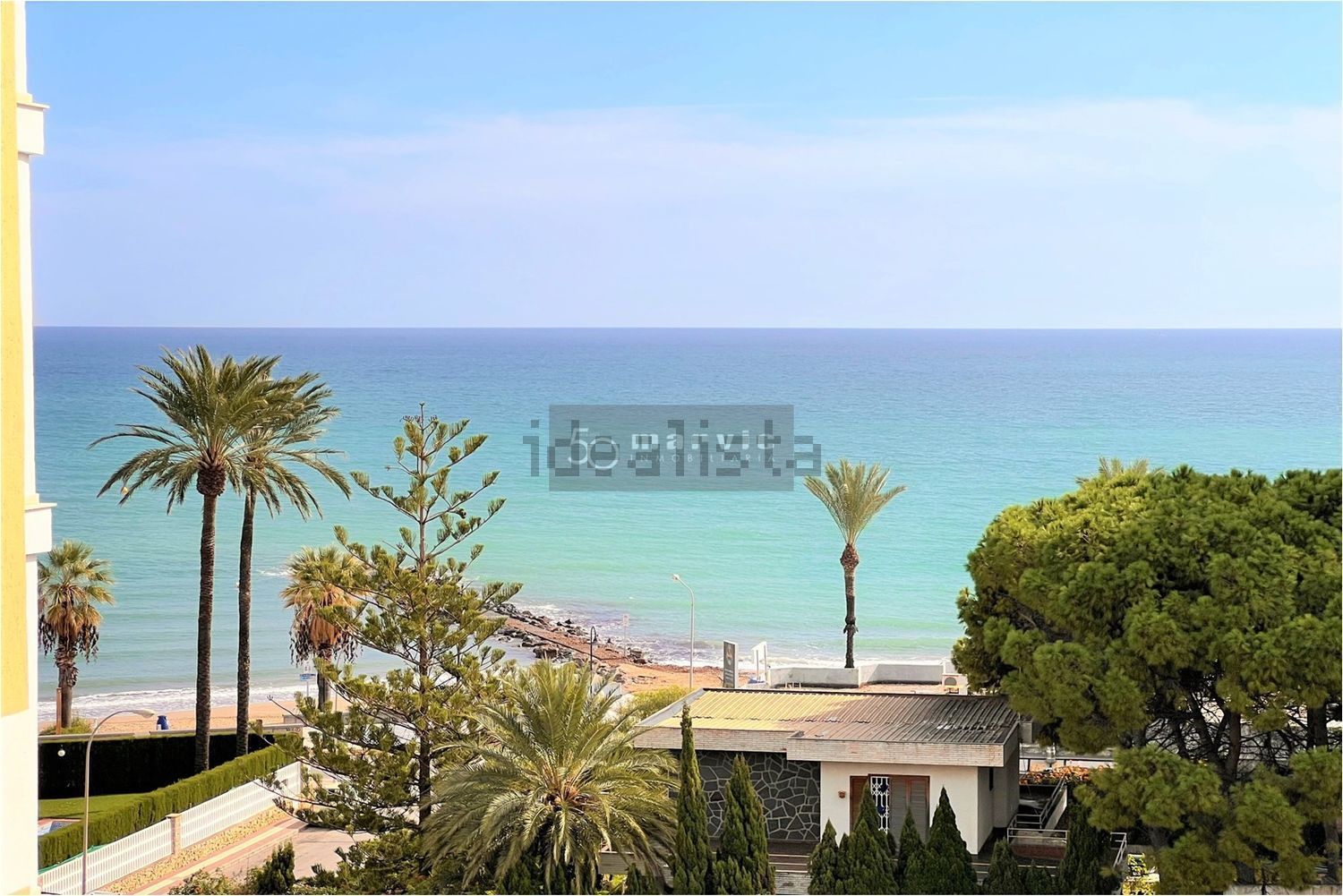 Piso en venta en CL Senia Sevilla