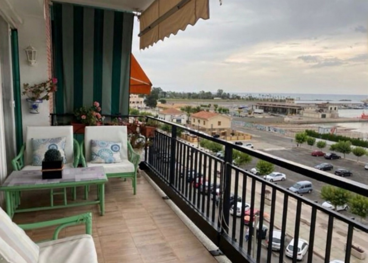 Appartement en première ligne de plage à Burriana