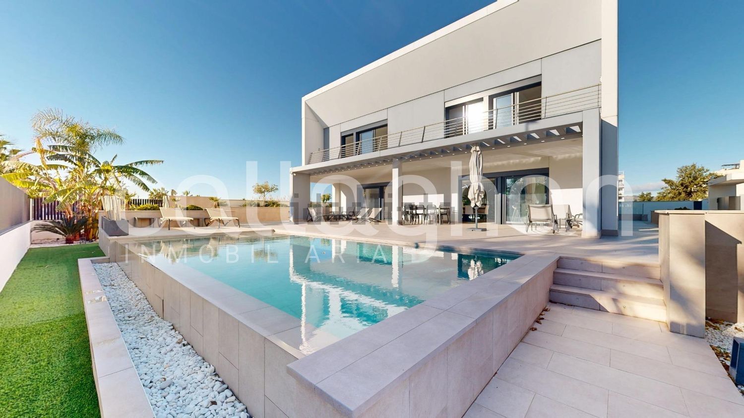 Casa o chalet independiente en venta en Calle Derroc