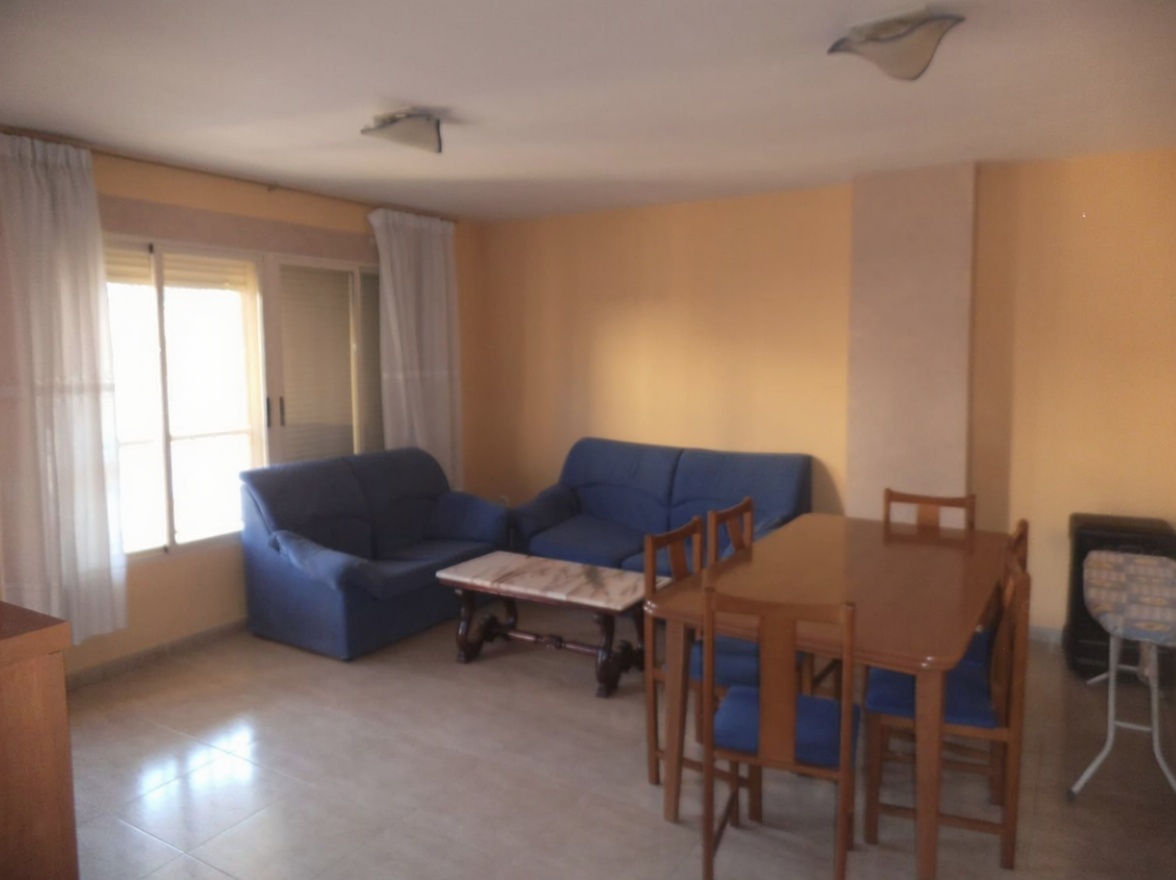 Ático en primera línea de mar en Puerto de Sagunto — Salón