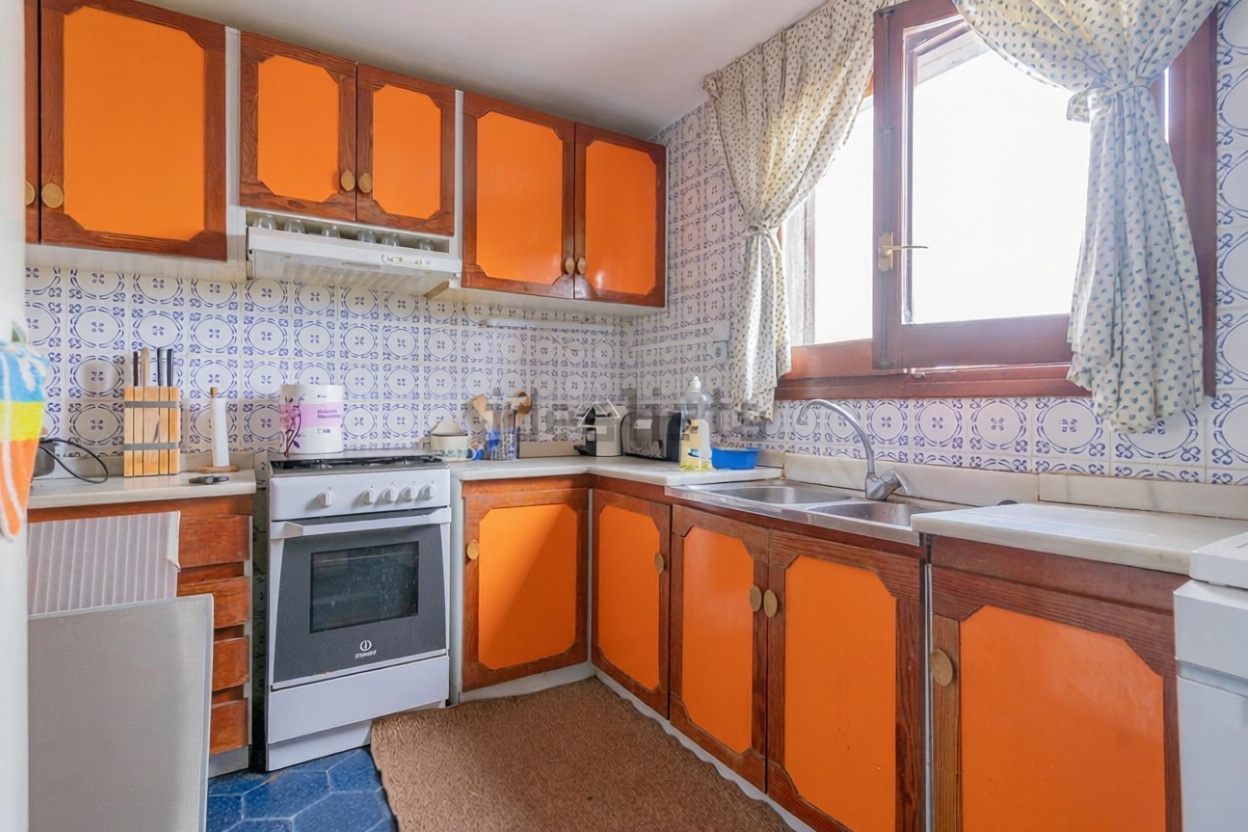 Chalet con acceso directo a playa en Puig — Cocina