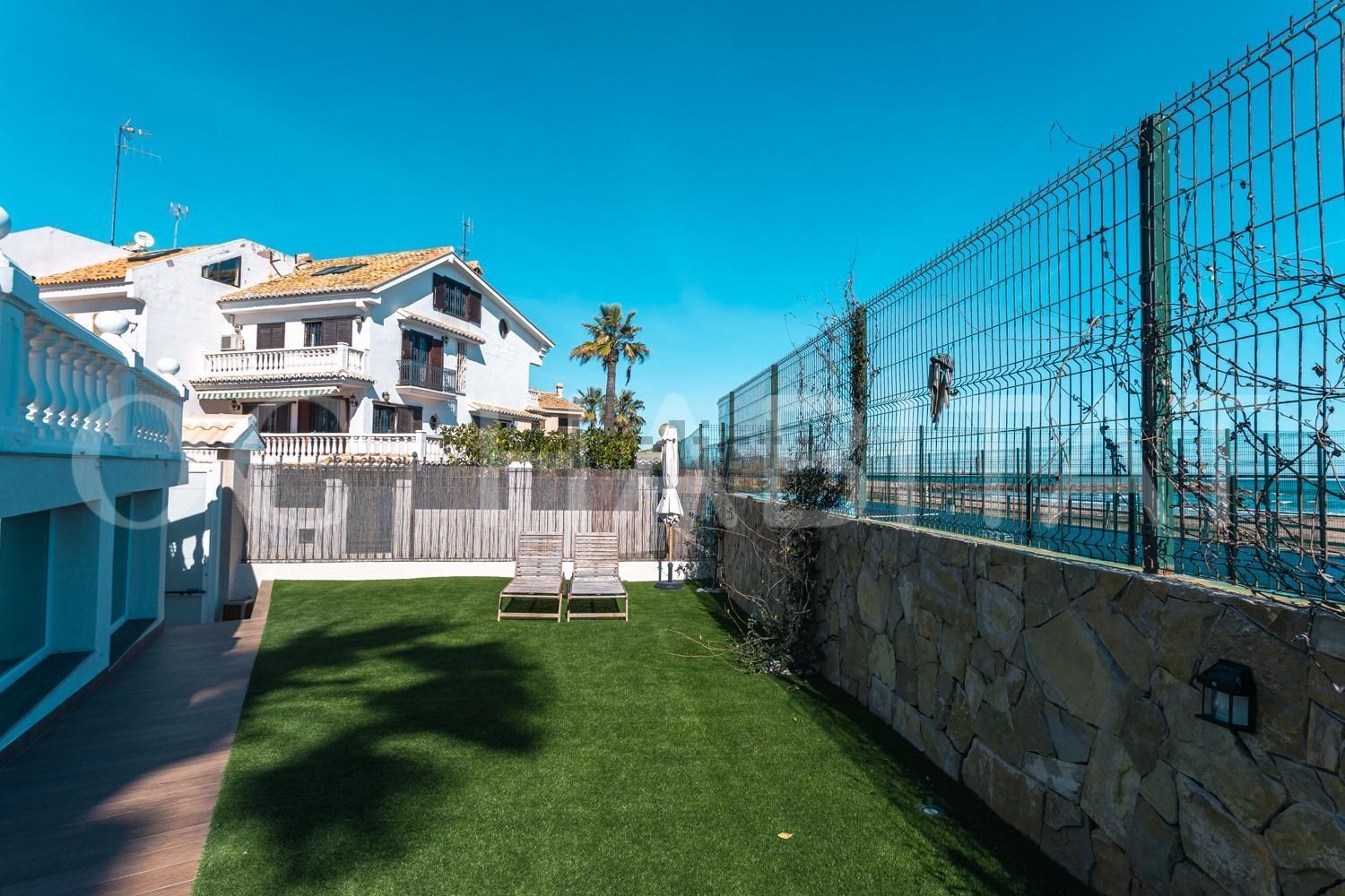 Chalet pareado en venta en Calle Gregal