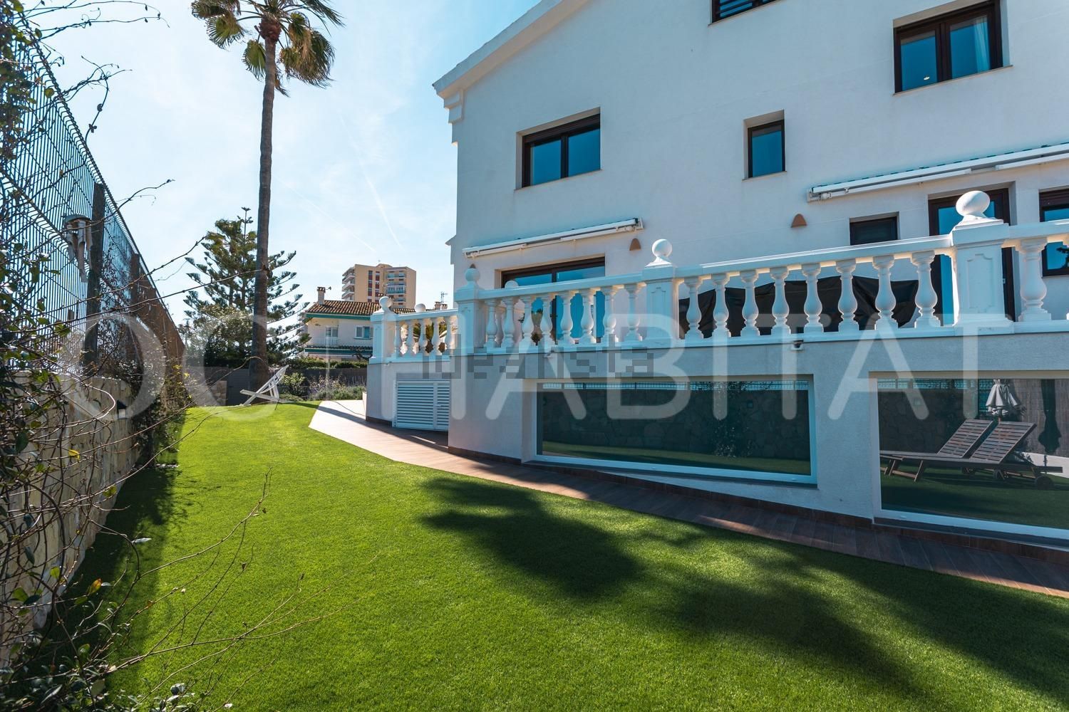 Chalet pareado en venta en Calle Gregal