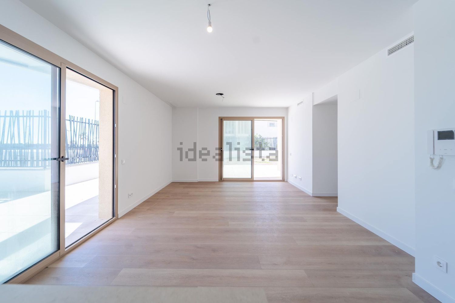 Piso en venta en Avenida de la Tramuntana, 14