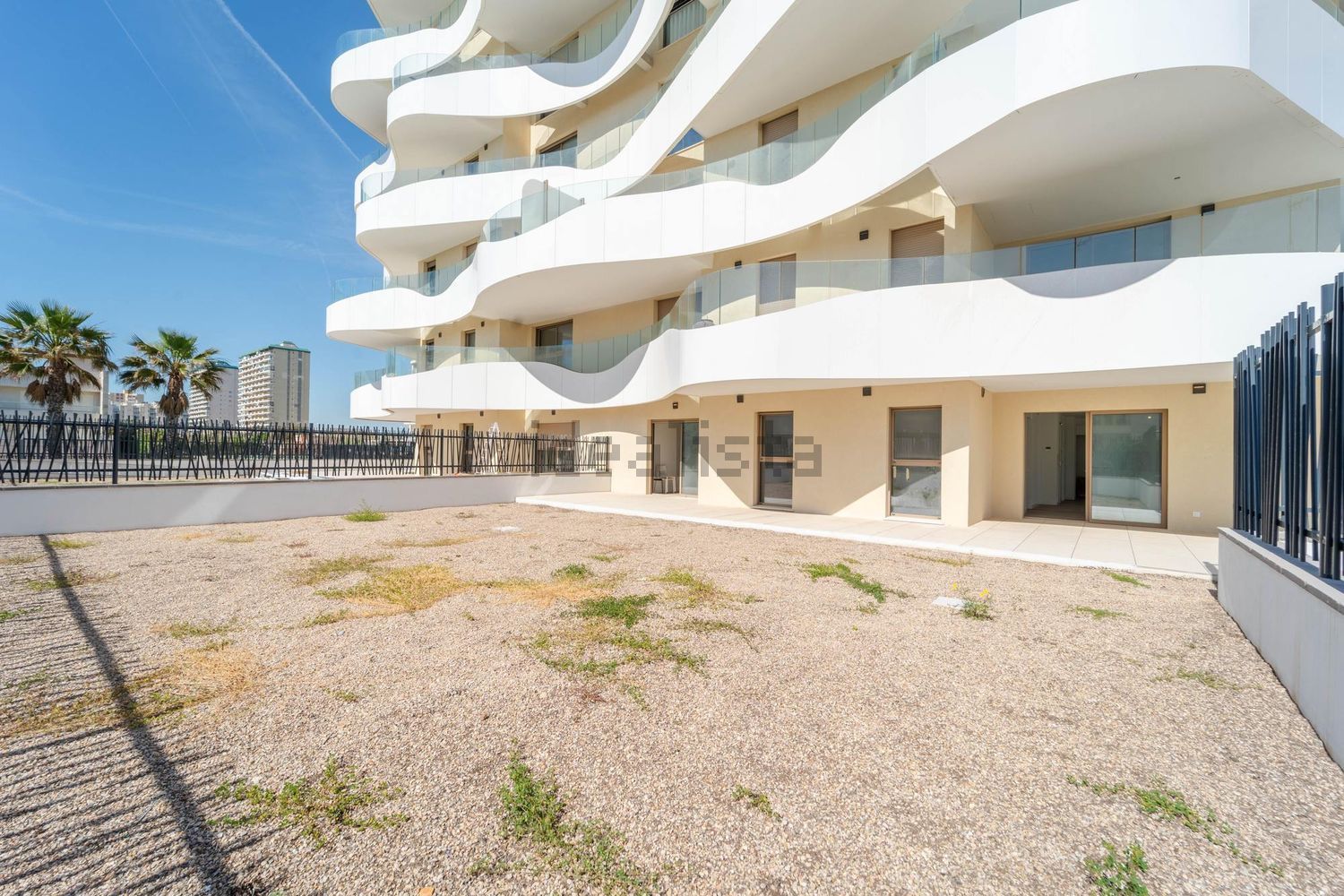 Piso en venta en Avenida de la Tramuntana, 14