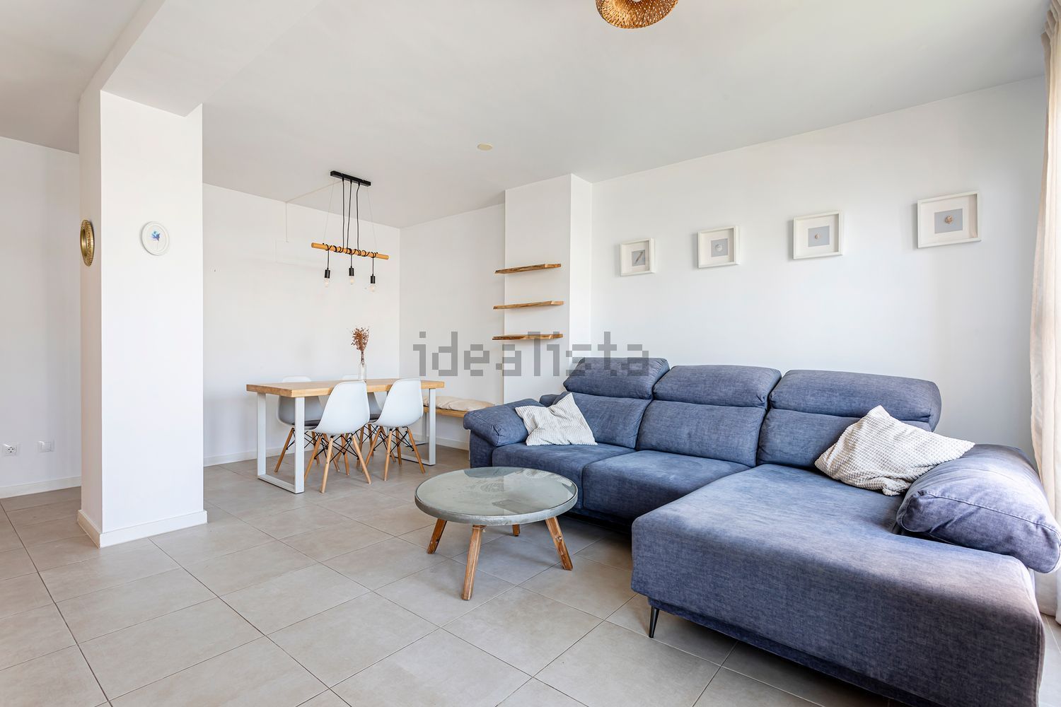 Ático en venta en Avenida de la Tramuntana, 12