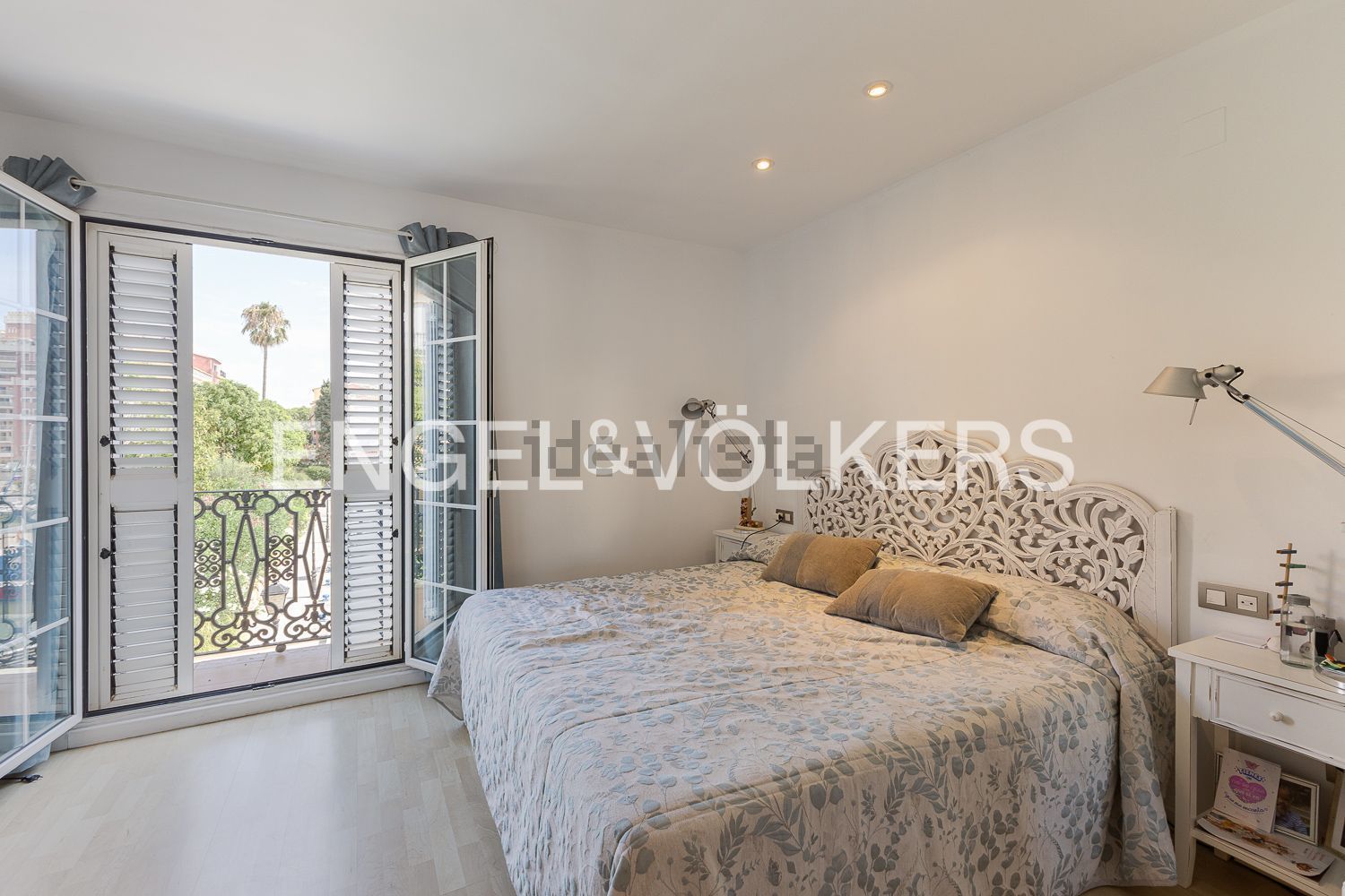 Chalet adosado en venta en Calle Farmaceutico Esteban Andrés