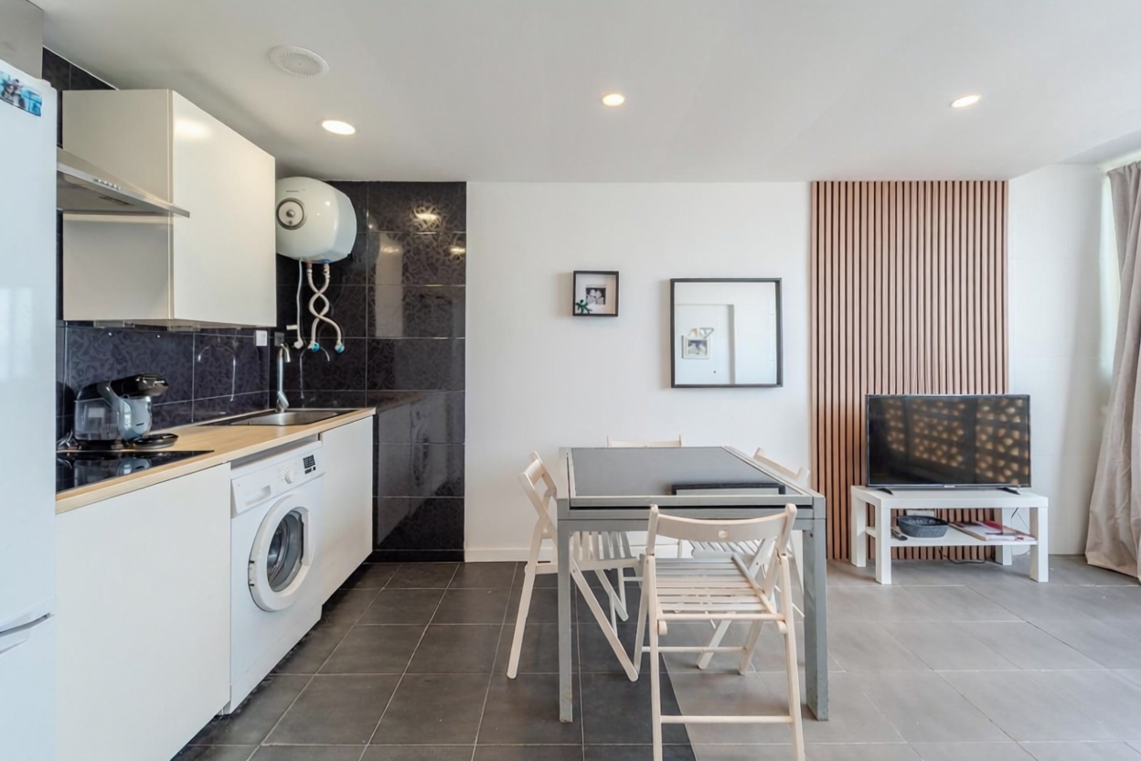 Wohnung in erste Strandlinie in El Perellonet — Küche