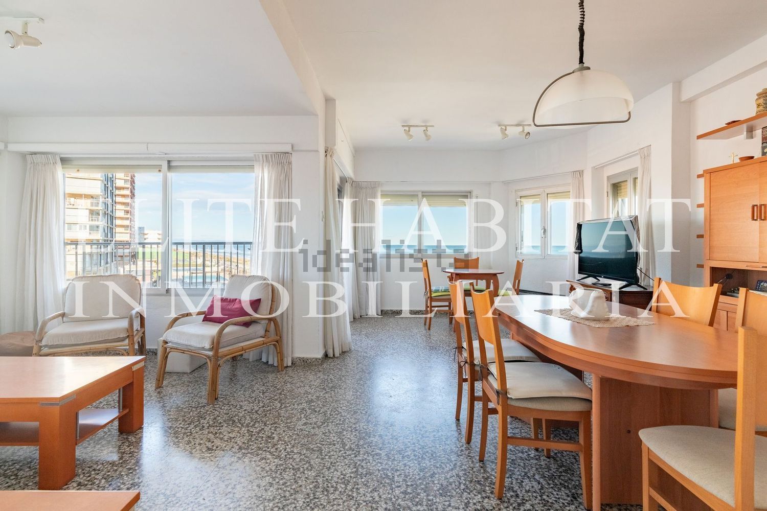 Piso en venta en Calle de la Vall d'Agres