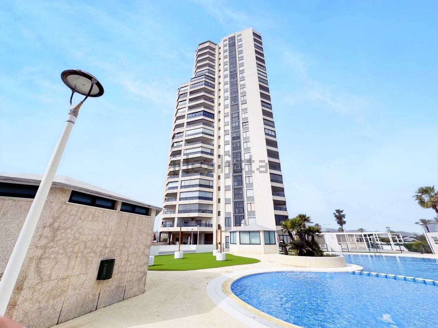 Piso en venta en Avenida Enrique Chulio Piris