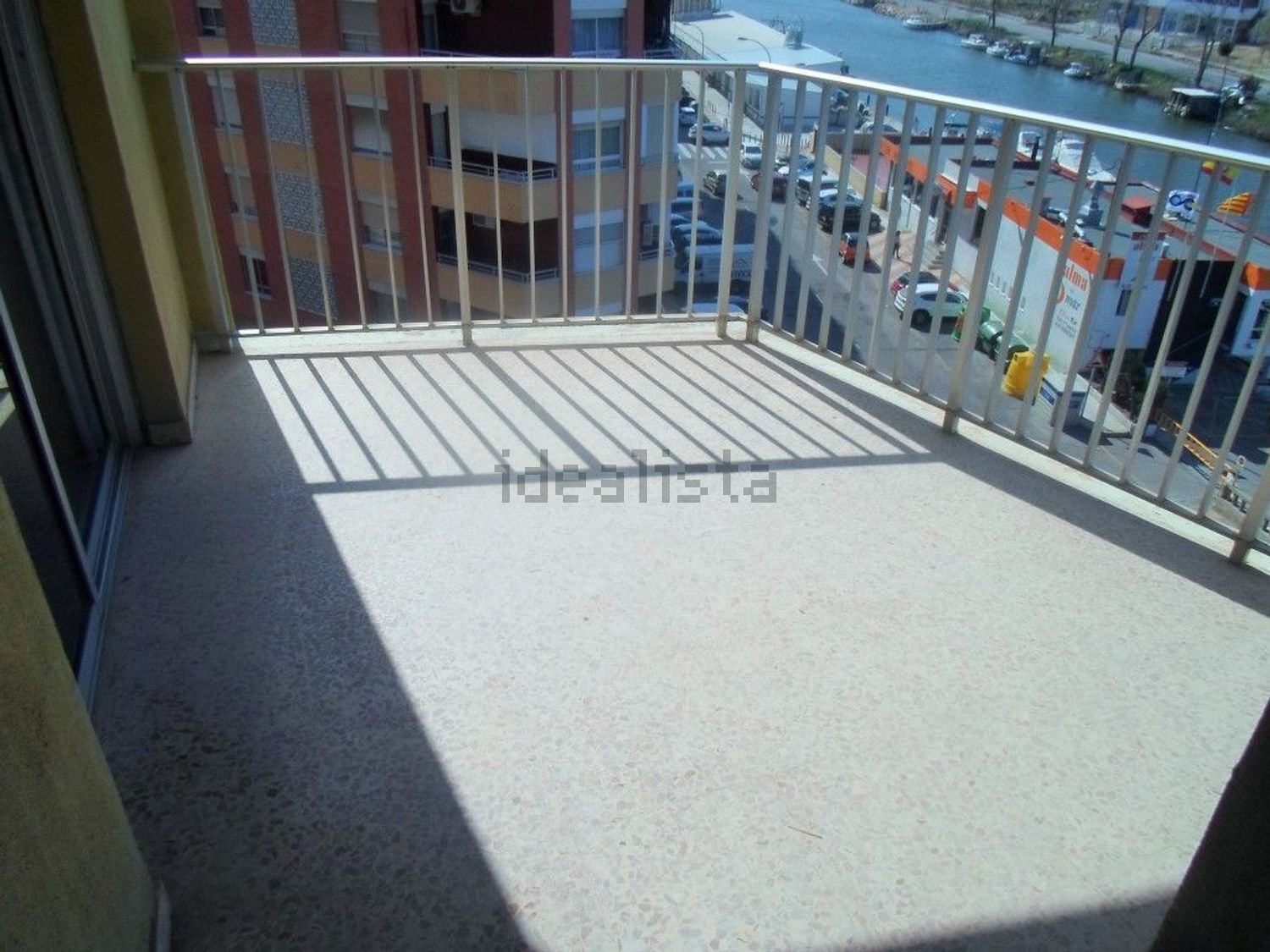 Piso en venta en Rambla de San Isidro