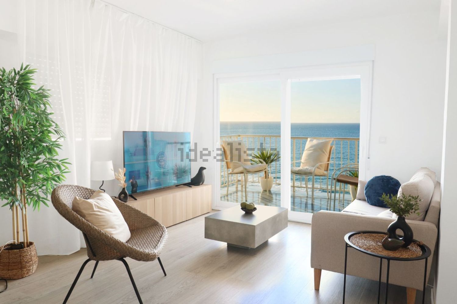 Piso en venta en Calle Azahar, 4