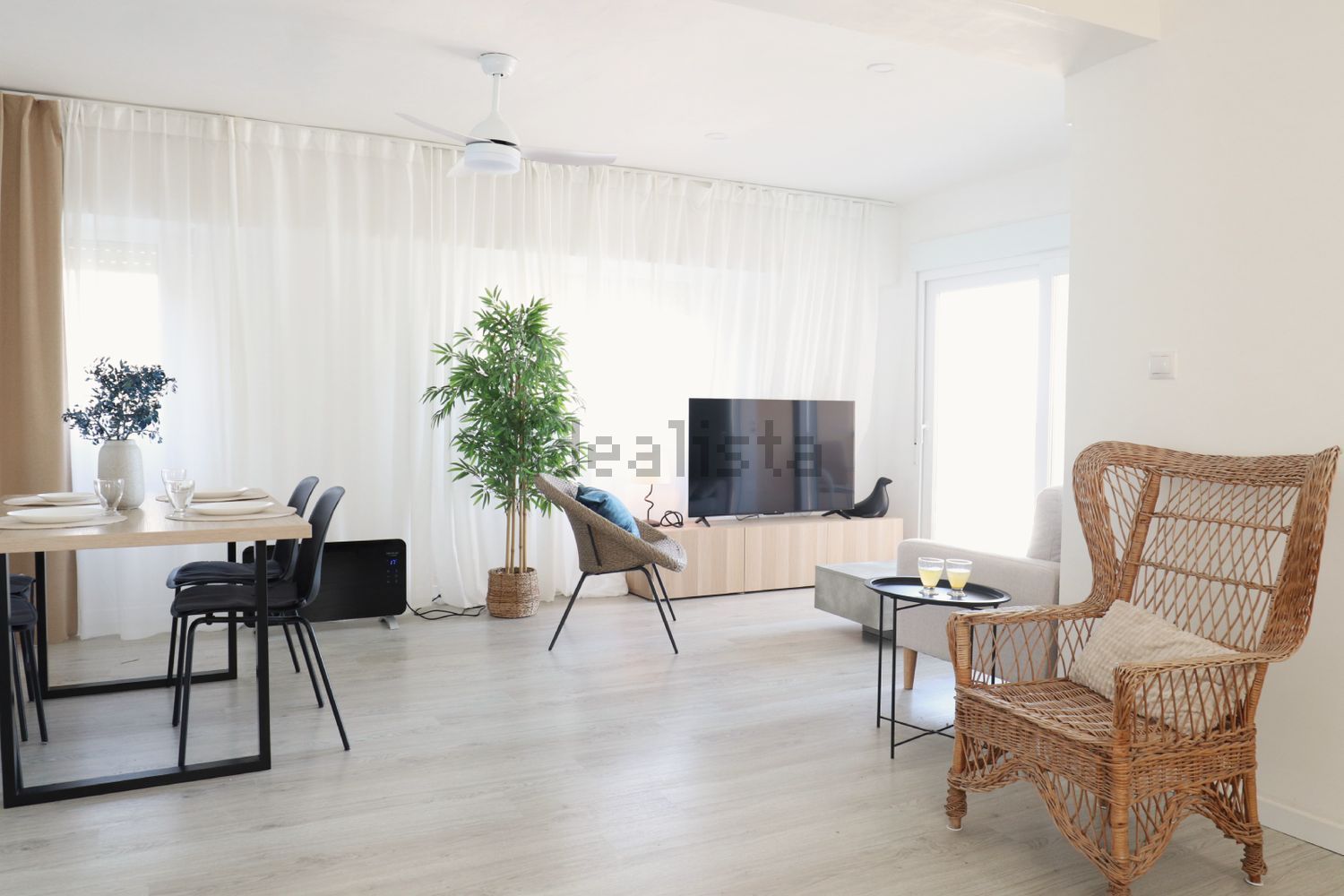 Piso en venta en Calle Azahar, 4