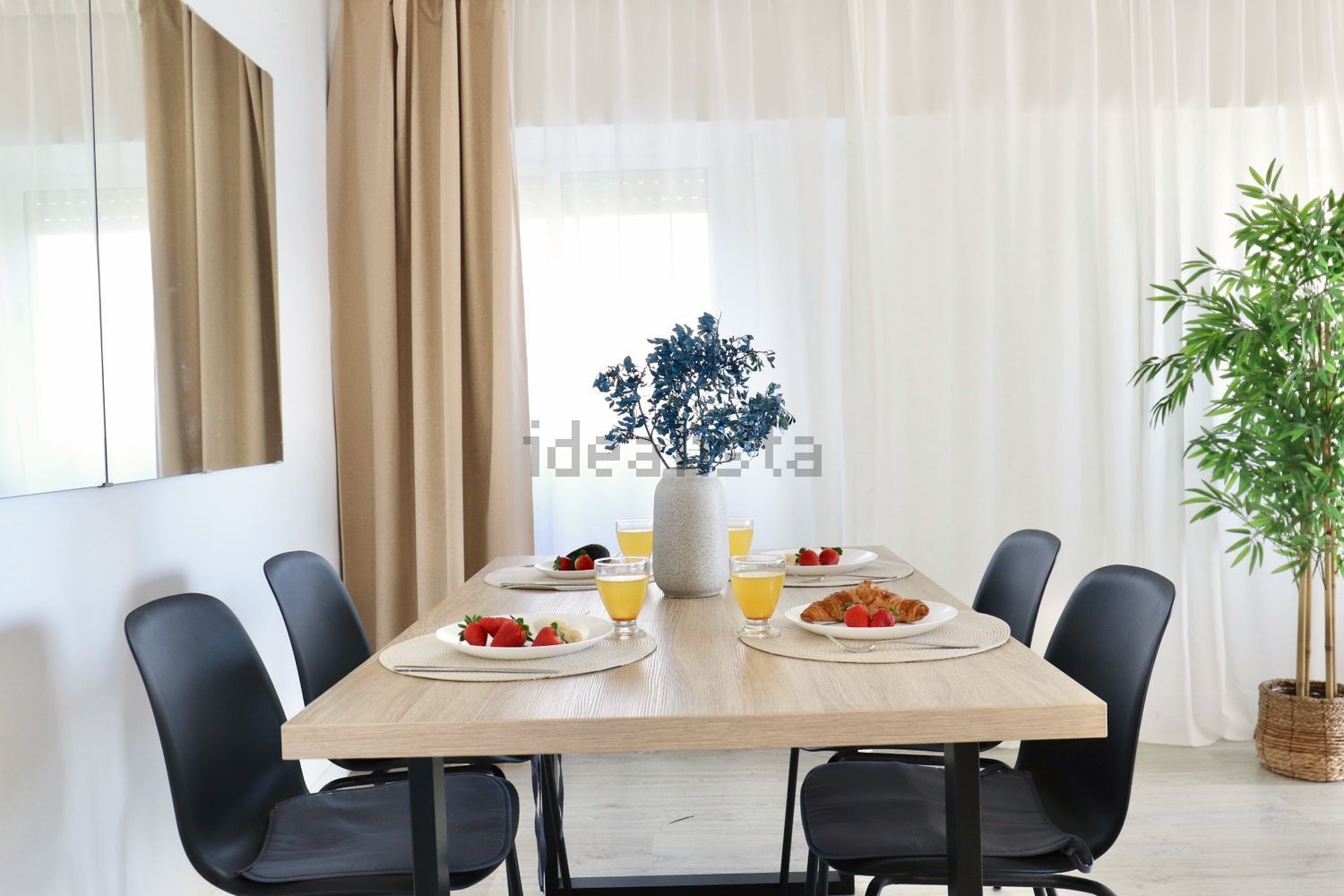 Piso en venta en Calle Azahar, 4