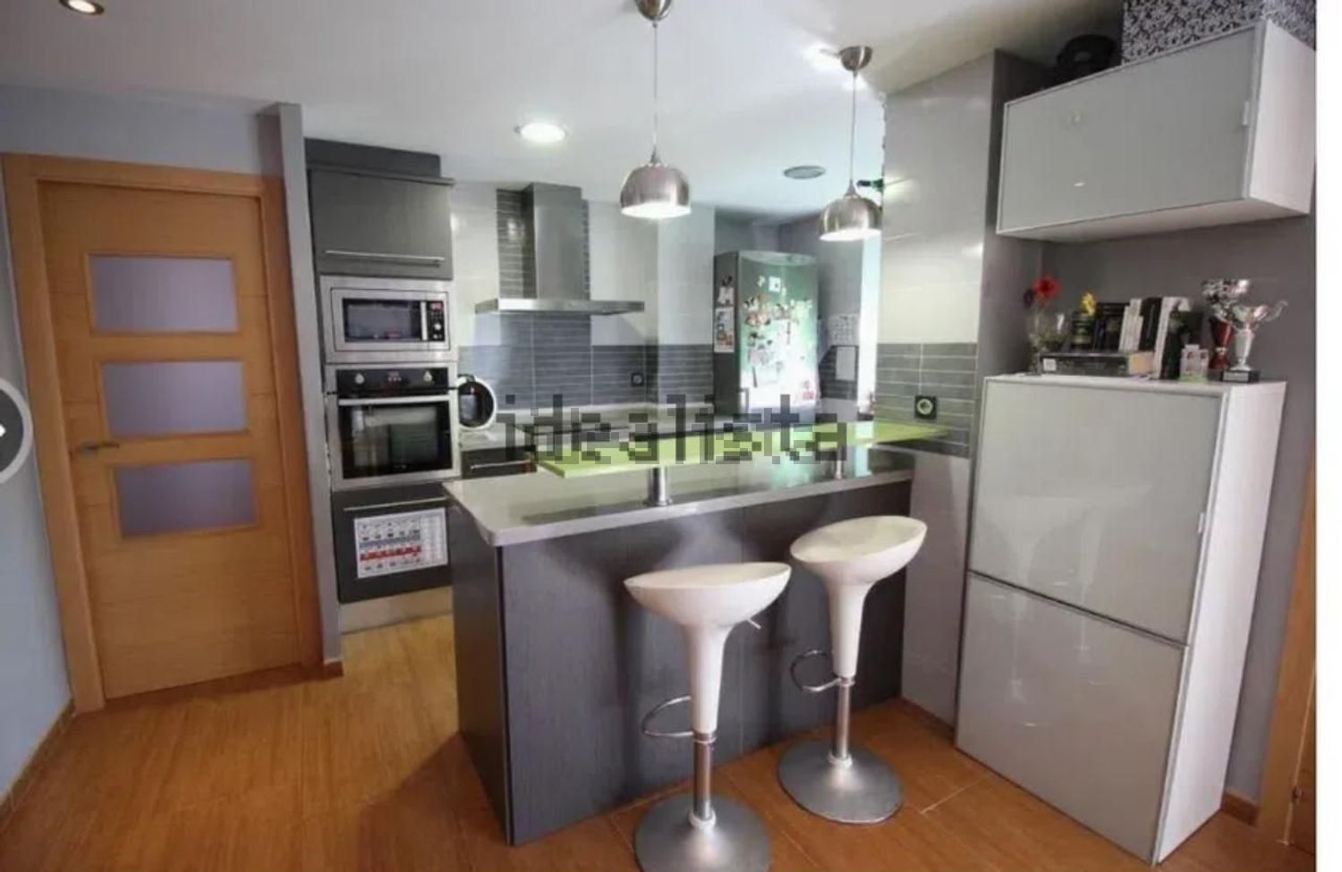 Piso en venta en Avenida Marenyet, 5