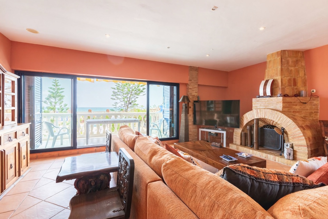 Chalet avec accès direct à la plage à Cullera — Séjour