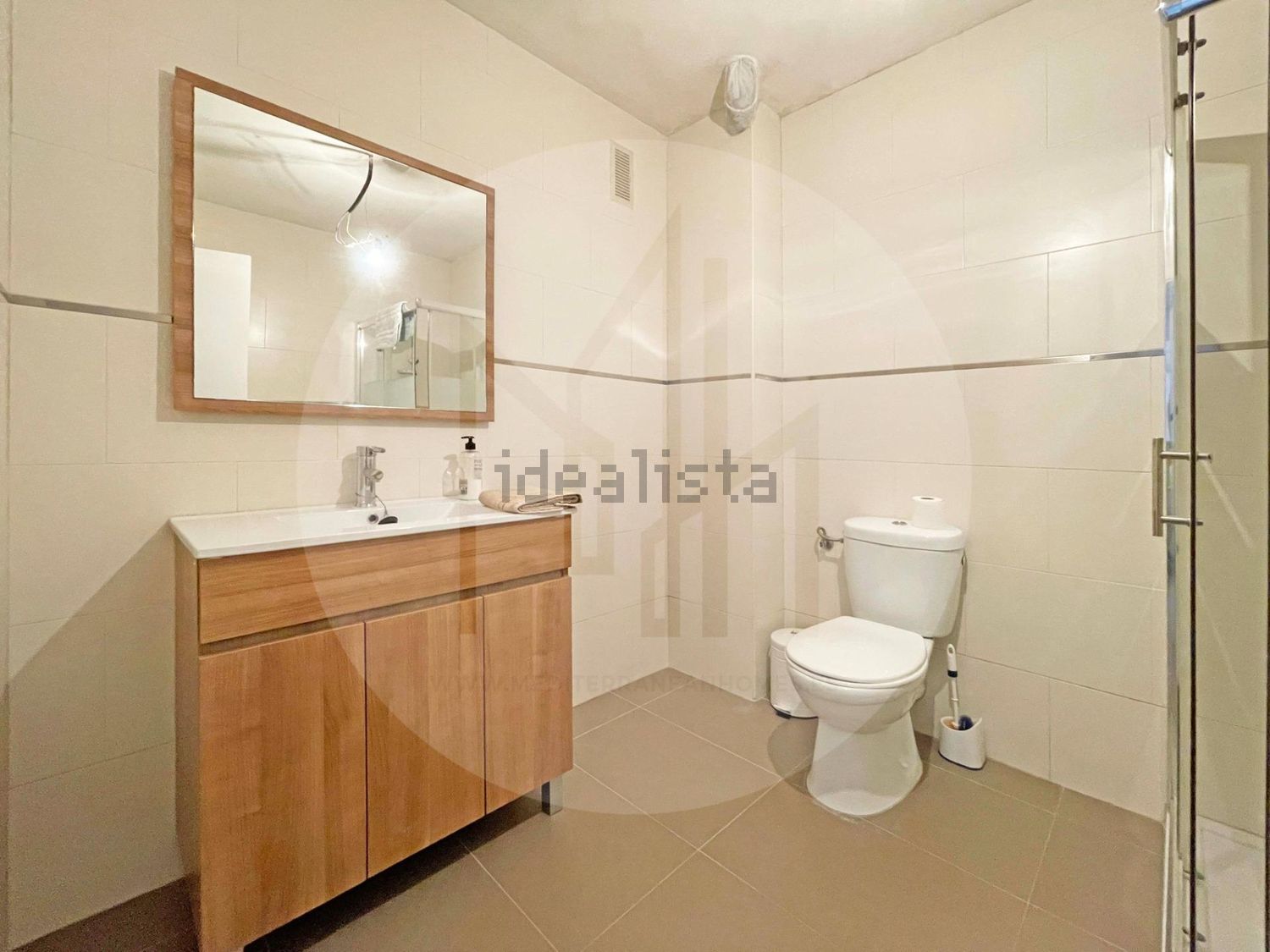 Chalet adosado en venta en Calle de la Serra d'Espadà