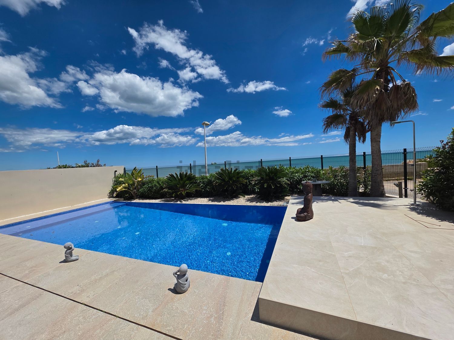 Chalet adosado en venta en Avenida de l'Estany