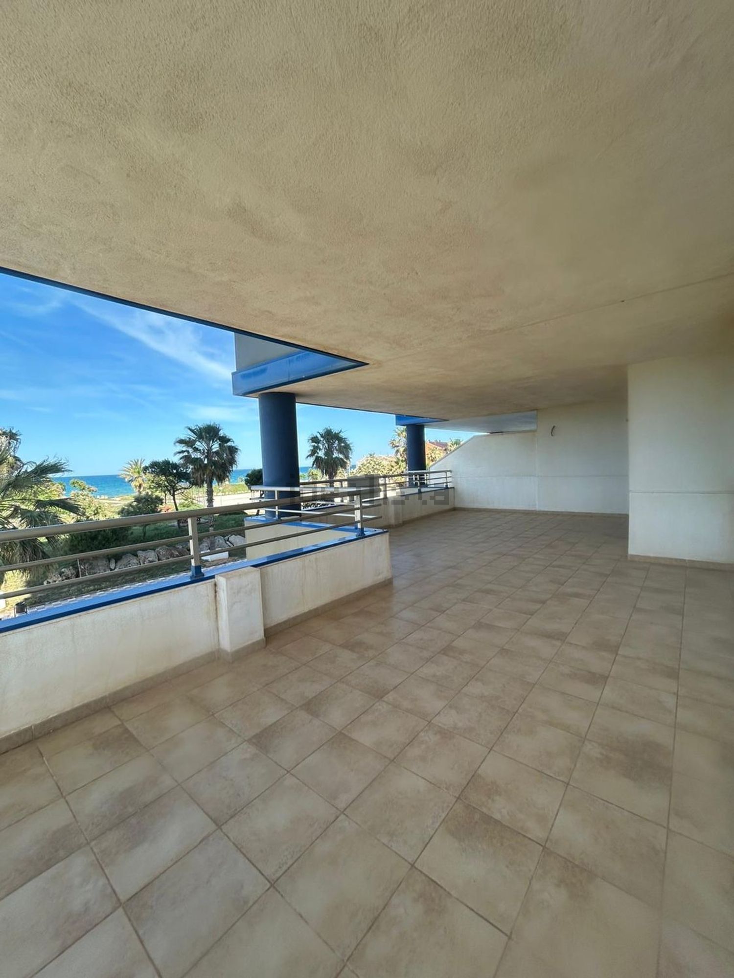 Flat for sale frontline beach in Tavernes de la Valldigna