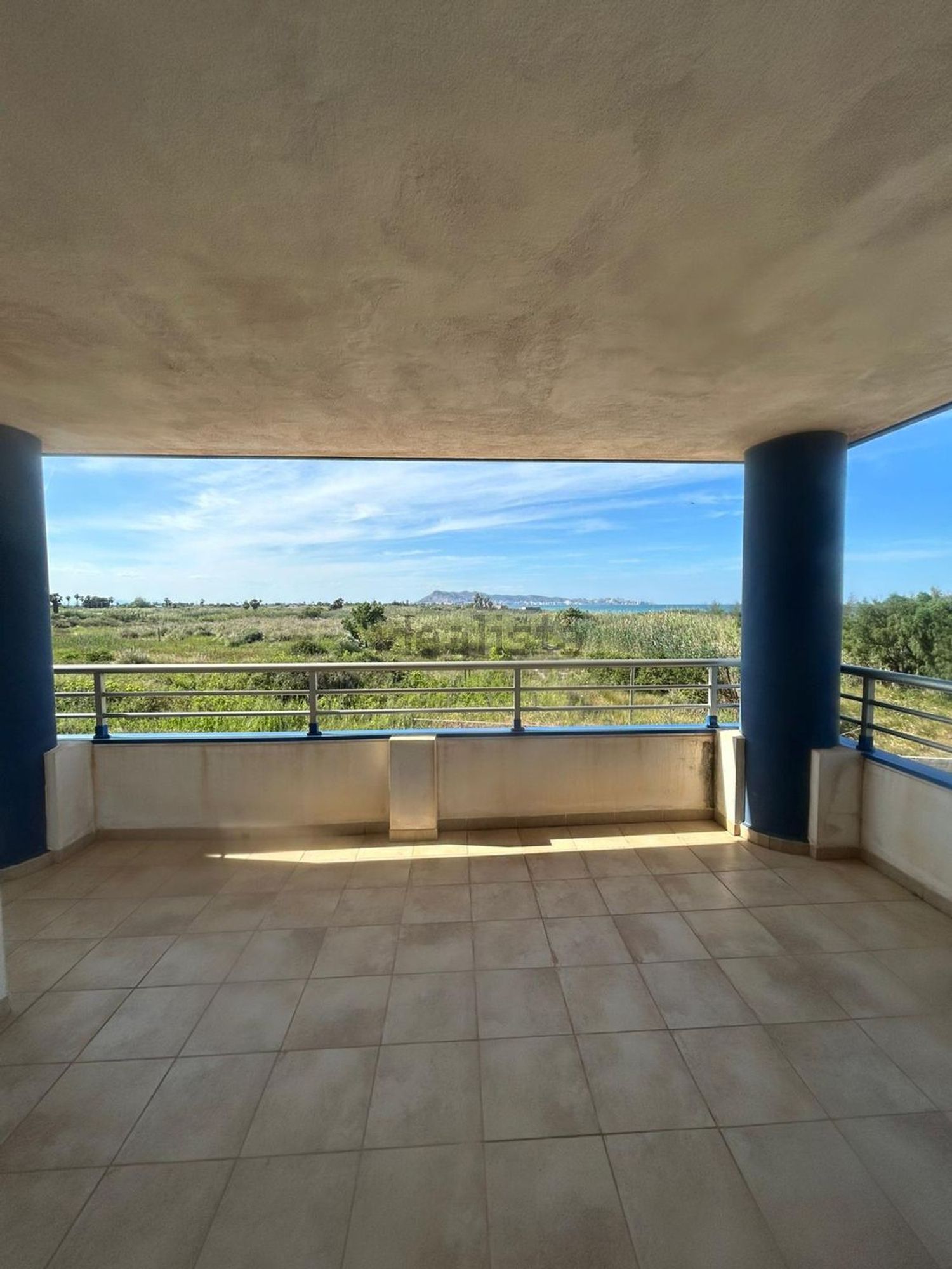 Flat for sale frontline beach in Tavernes de la Valldigna