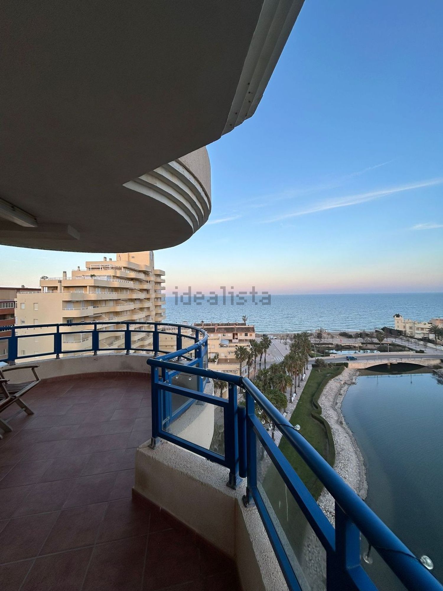 Piso en venta en primera línea de playa en Tavernes de la Valldigna