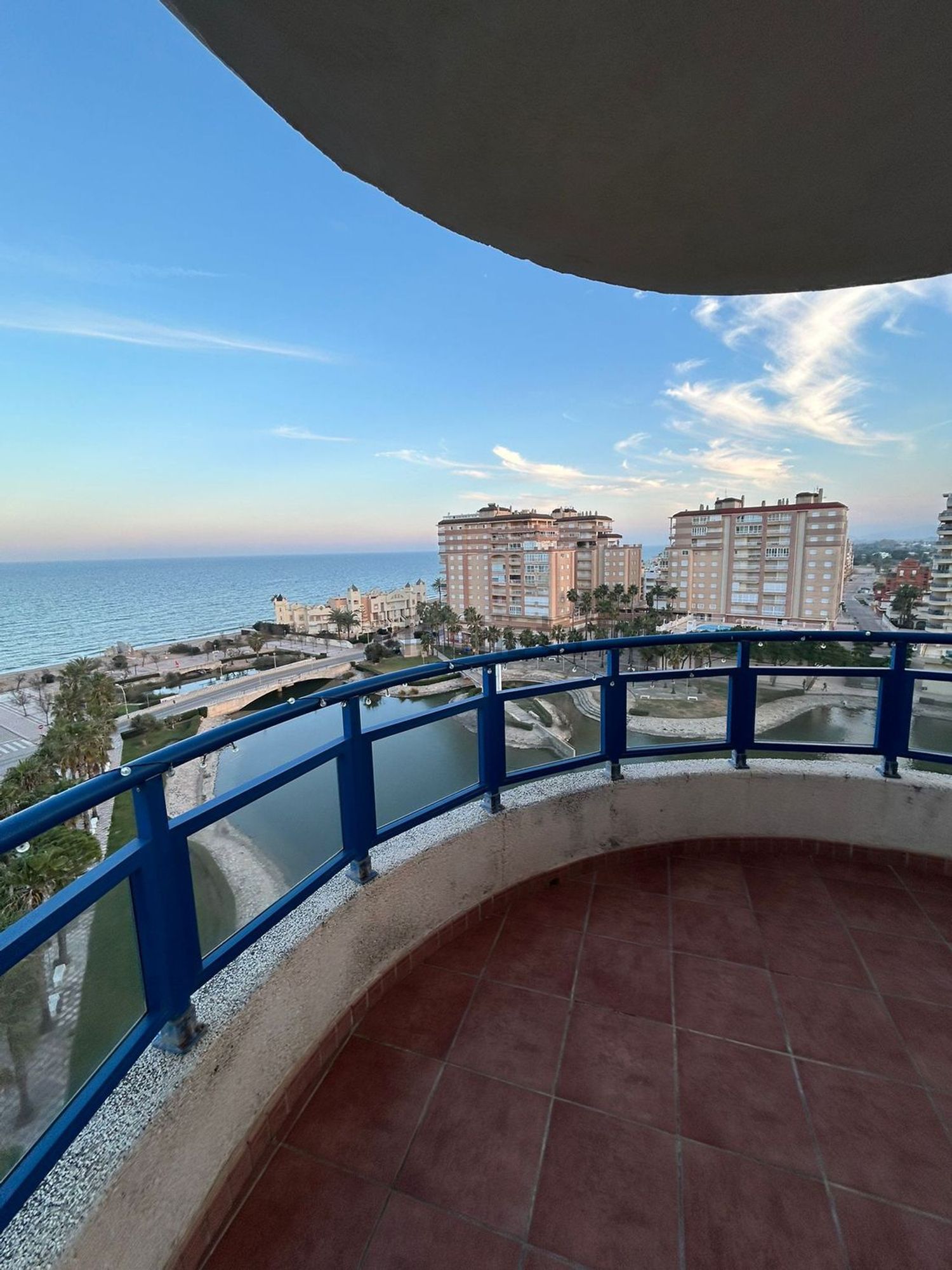 Flat for sale frontline beach in Tavernes de la Valldigna