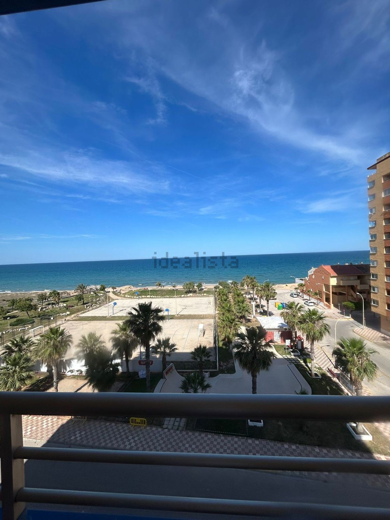 Piso en venta en primera línea de playa en Tavernes de la Valldigna