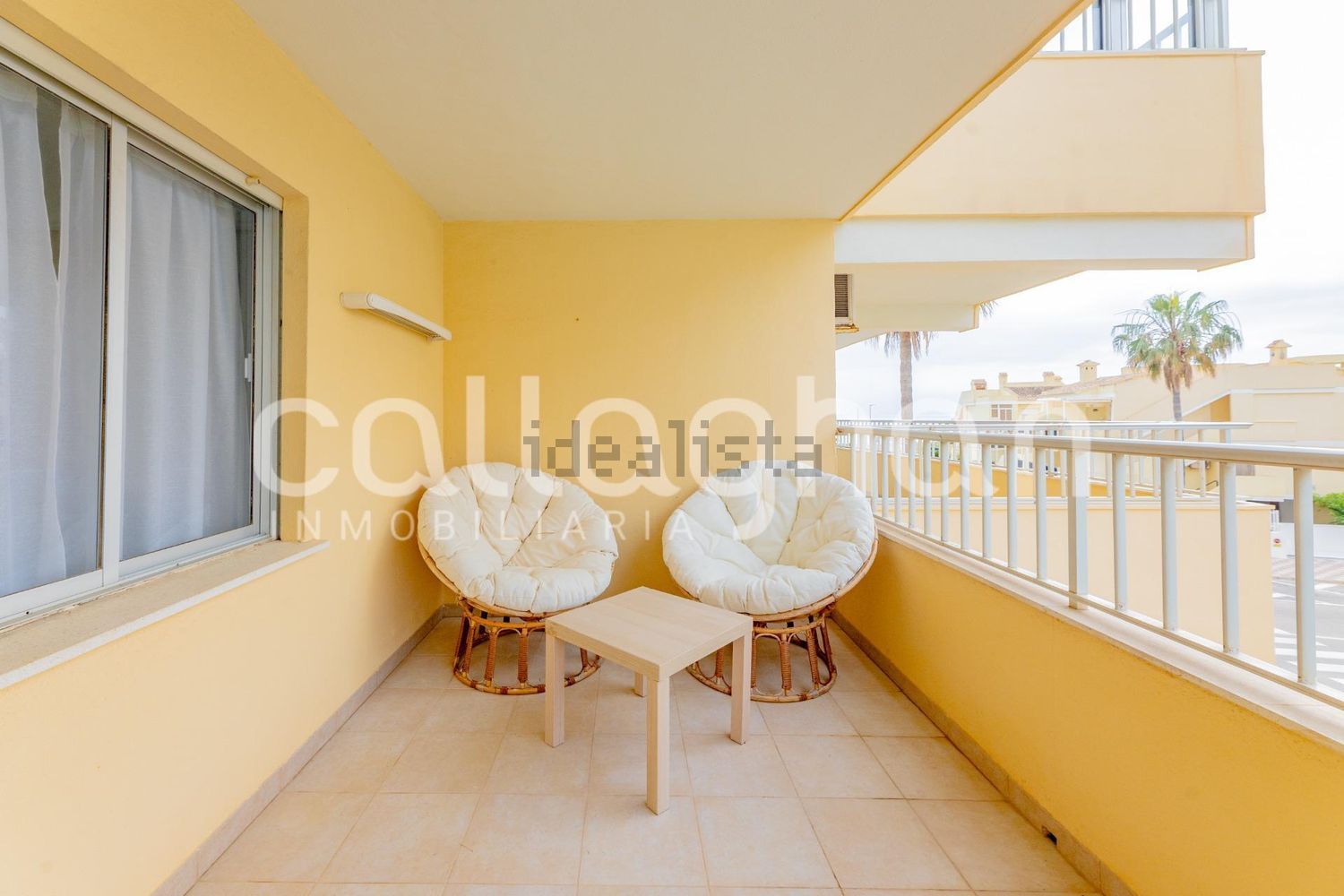 Wohnung zum Verkauf in direkter Strandlage in Xeraco
