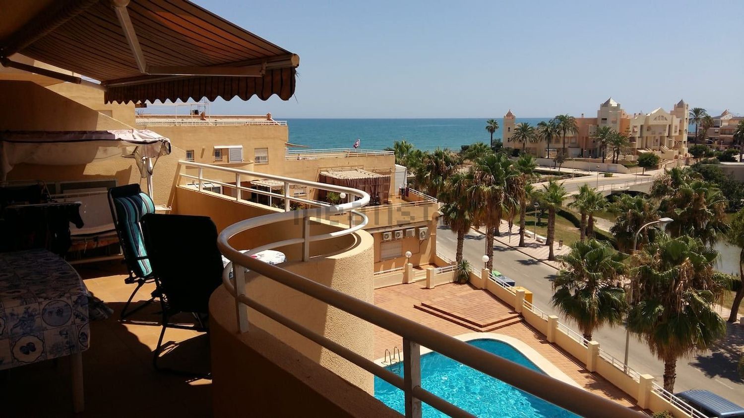 Piso en venta en primera línea de playa en Tavernes de la Valldigna