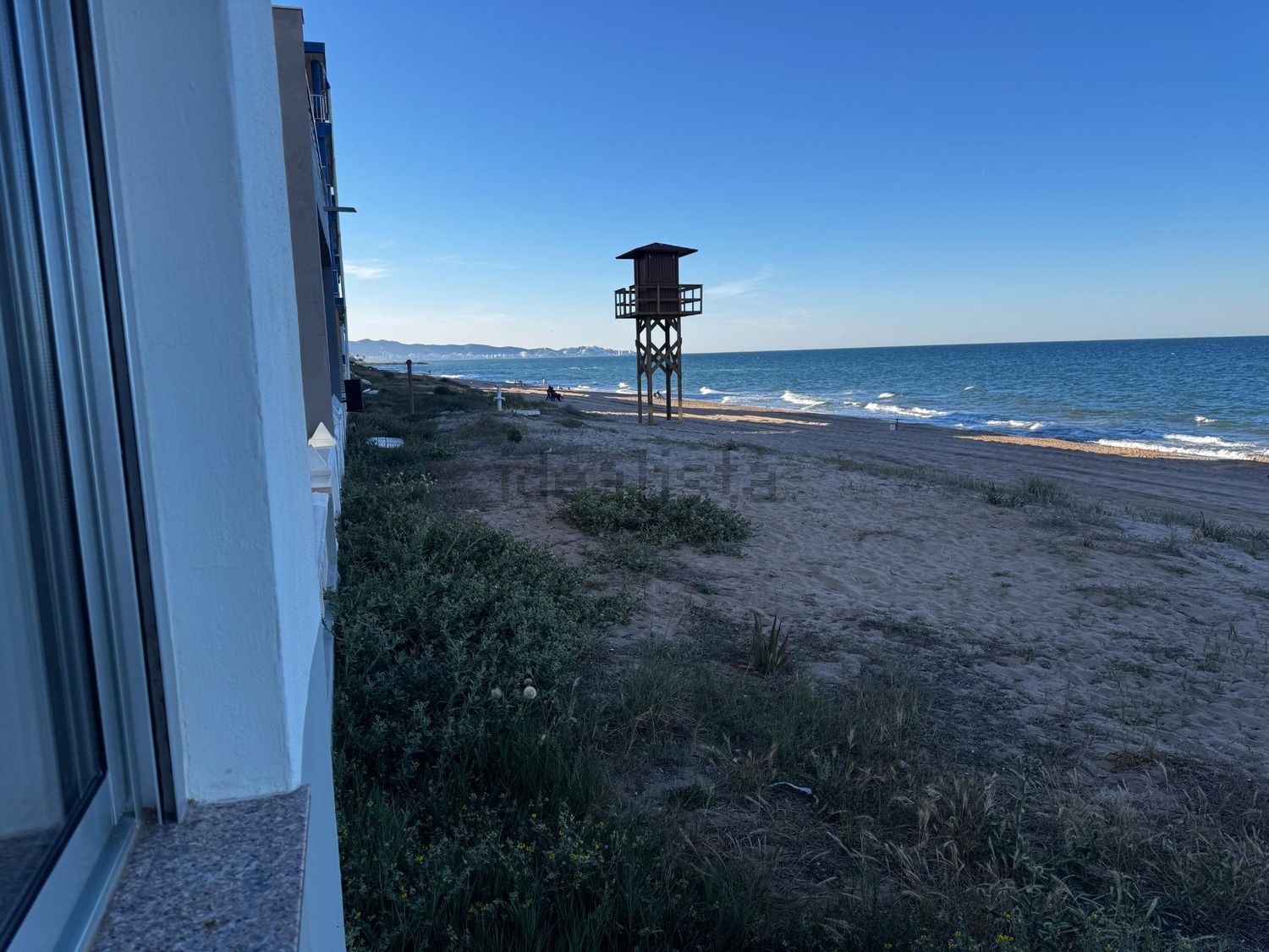 Wohnung zum Verkauf in direkter Strandlage in Tavernes de la Valldigna
