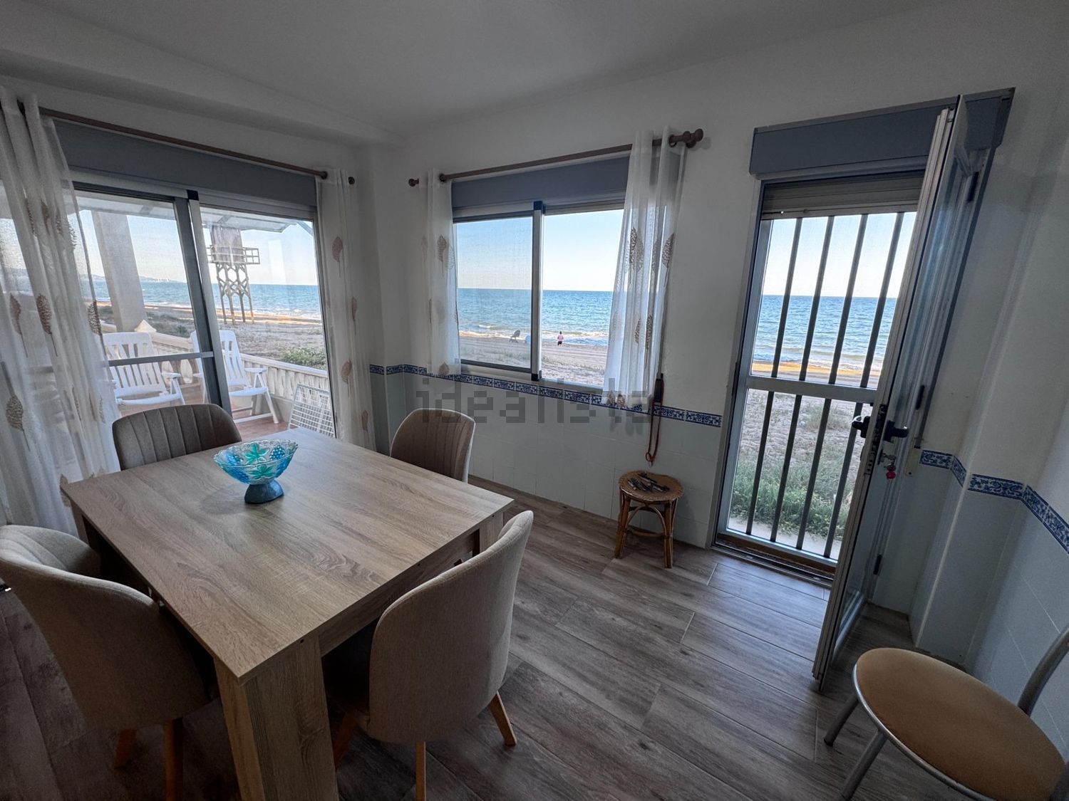 Piso en venta en primera línea de playa en Tavernes de la Valldigna