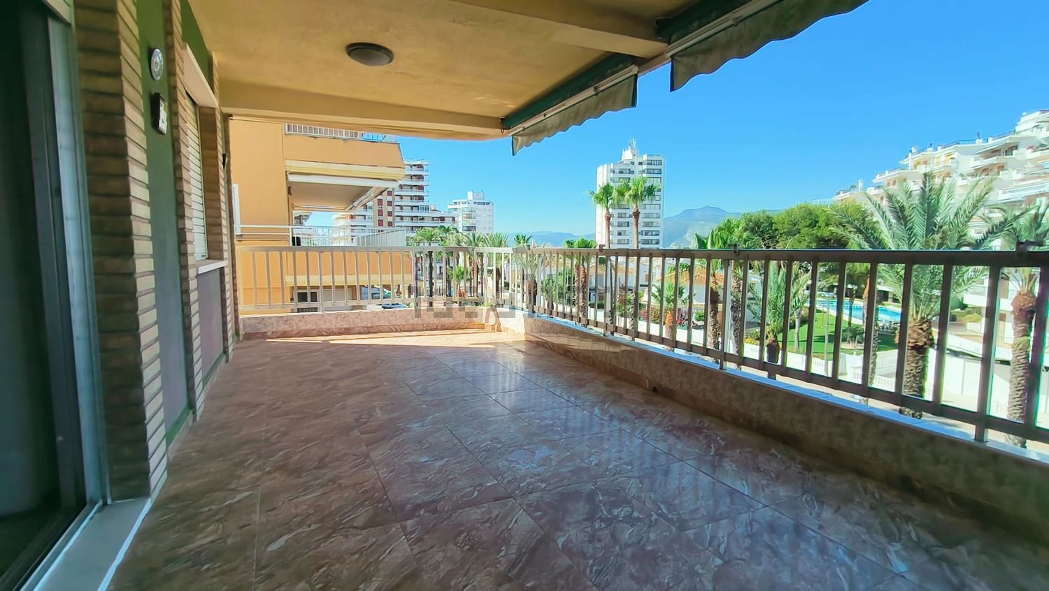 Piso en venta en primera línea de playa en Tavernes de la Valldigna