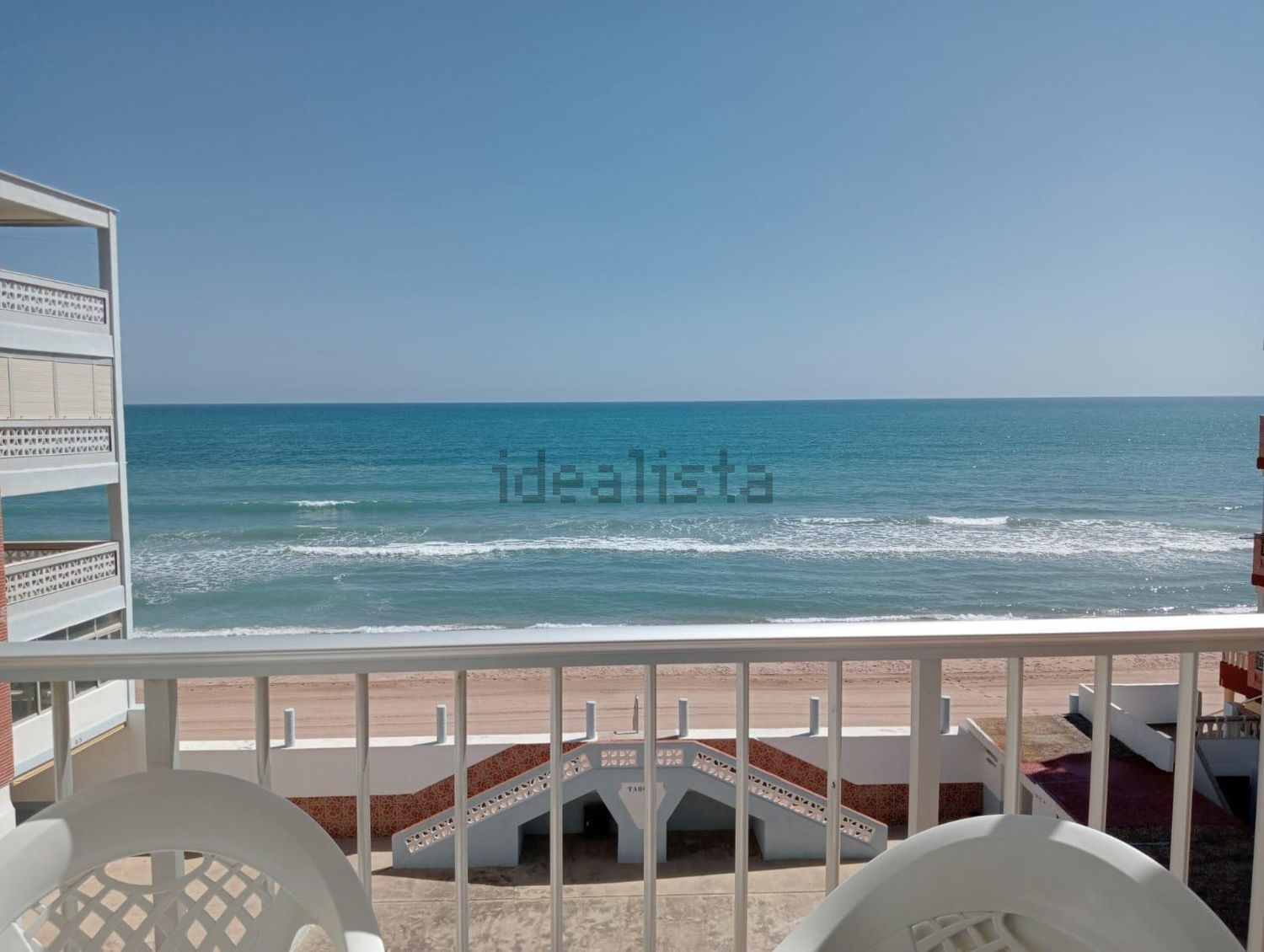 Piso en venta en primera línea de playa en Tavernes de la Valldigna