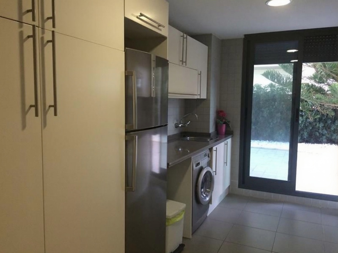 Apartamento em primeira linha de praia em Gandia — Cozinha