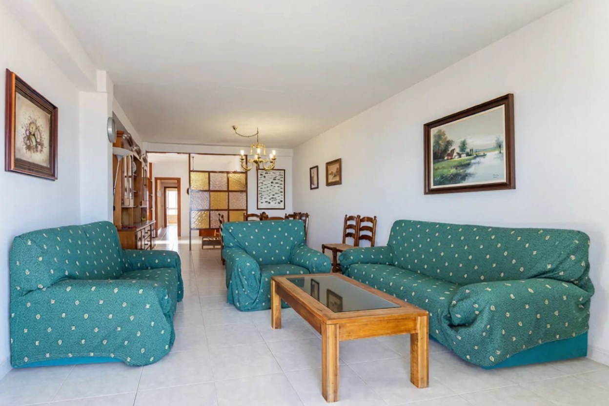 Apartamento em primeira linha de praia em Gandia — Sala