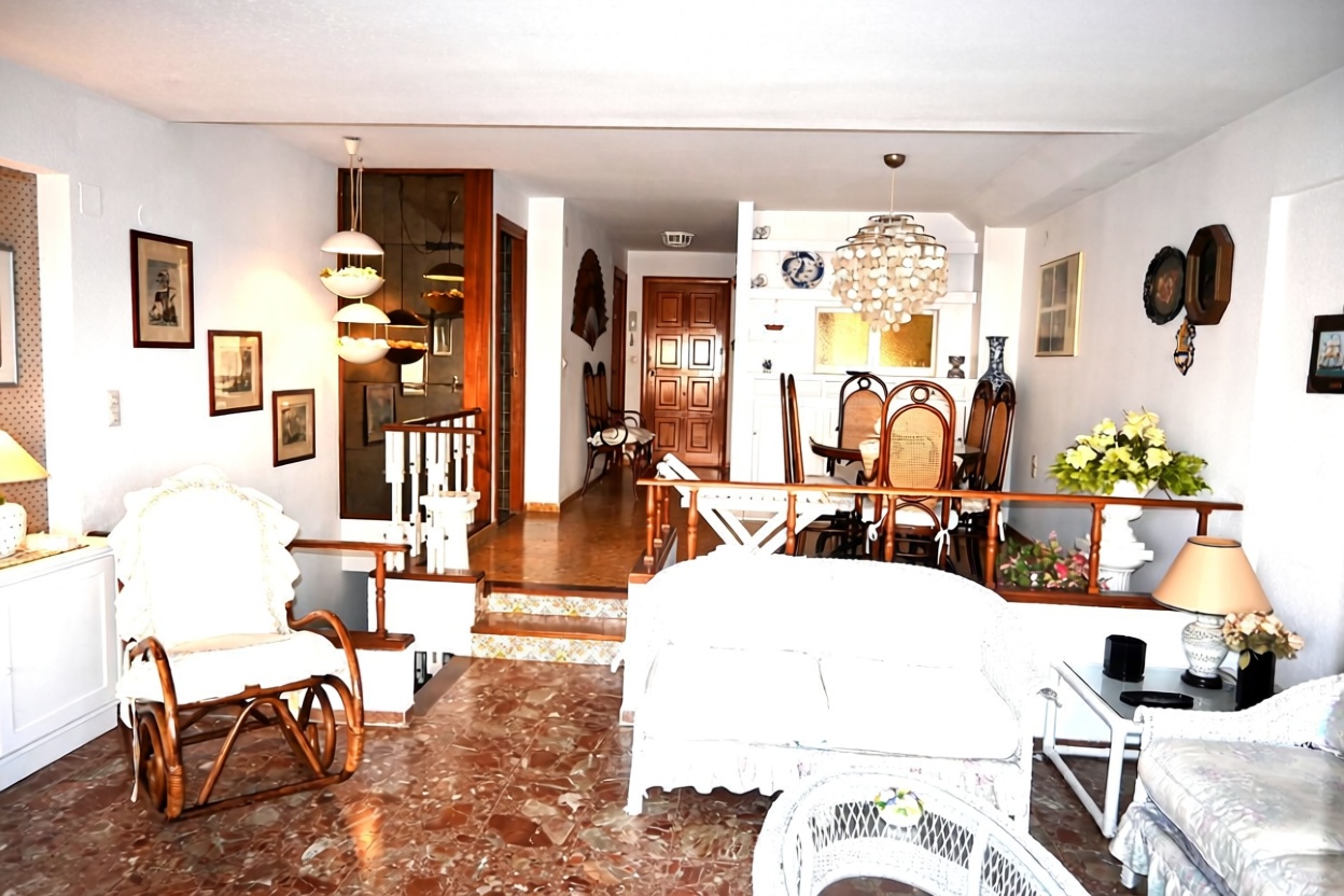 Duplex em primeira linha de praia em Gandia — Sala