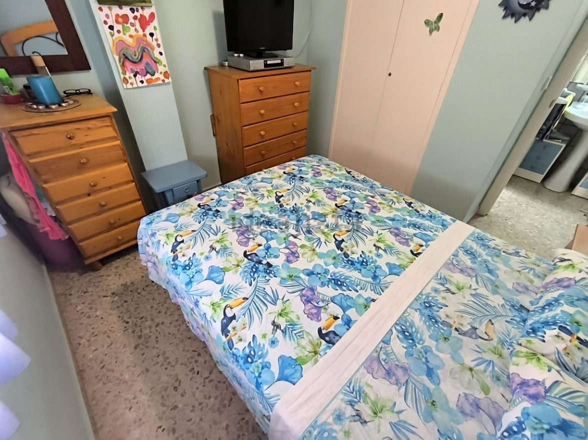 Piso en primera línea de playa en València — Dormitorio