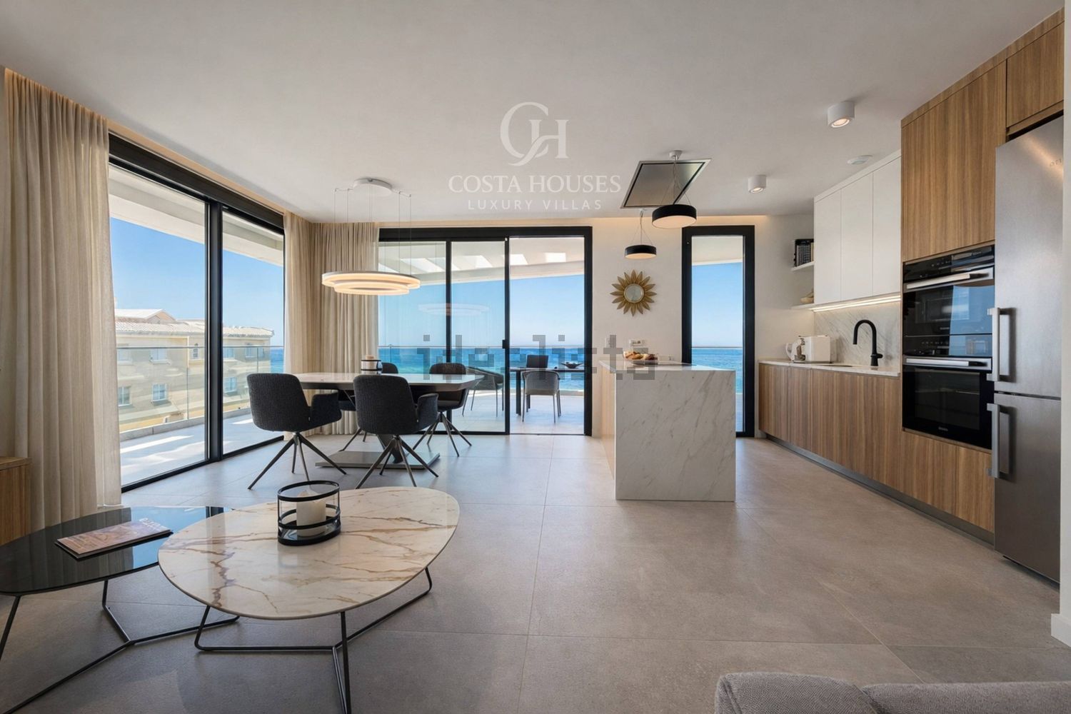 Dúplex en venta en Calle Mar Càspia, 38