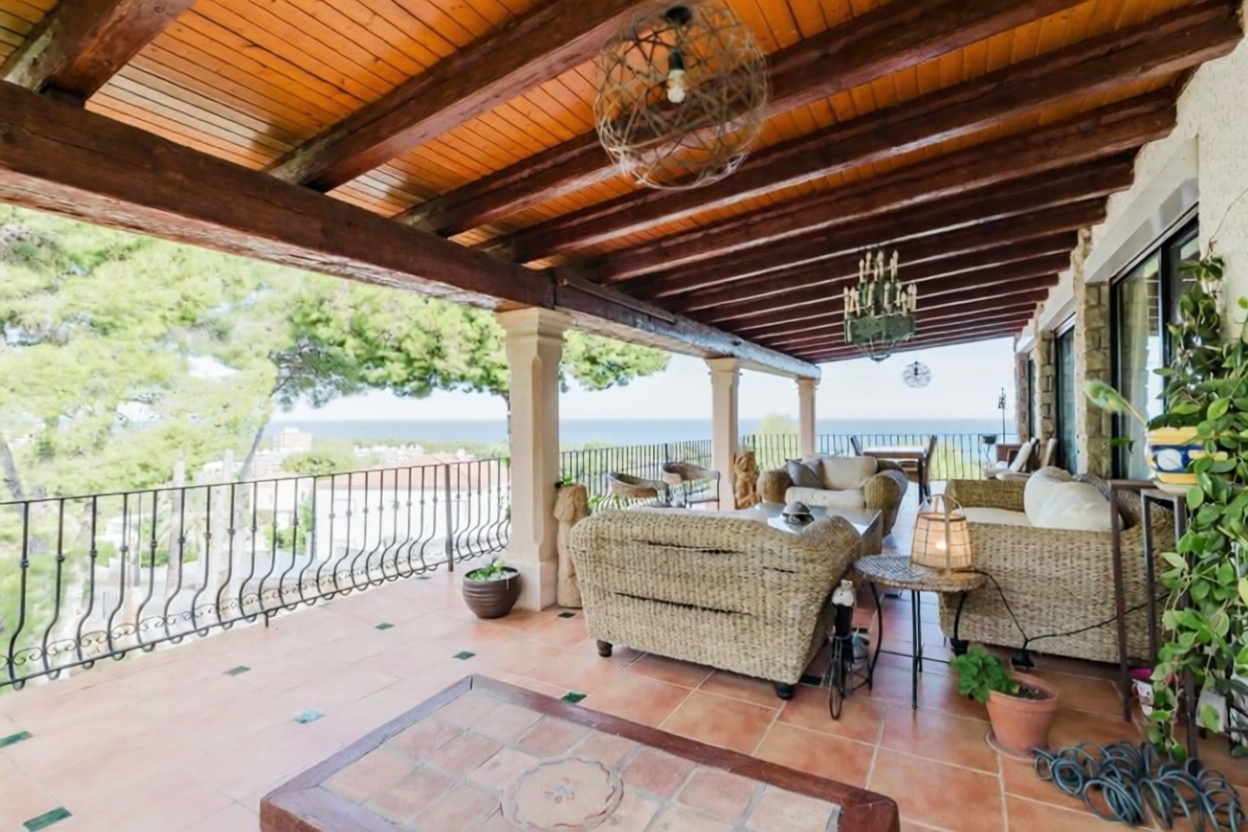 Chalet avec accès direct à la plage à Dénia — Terrasse mer