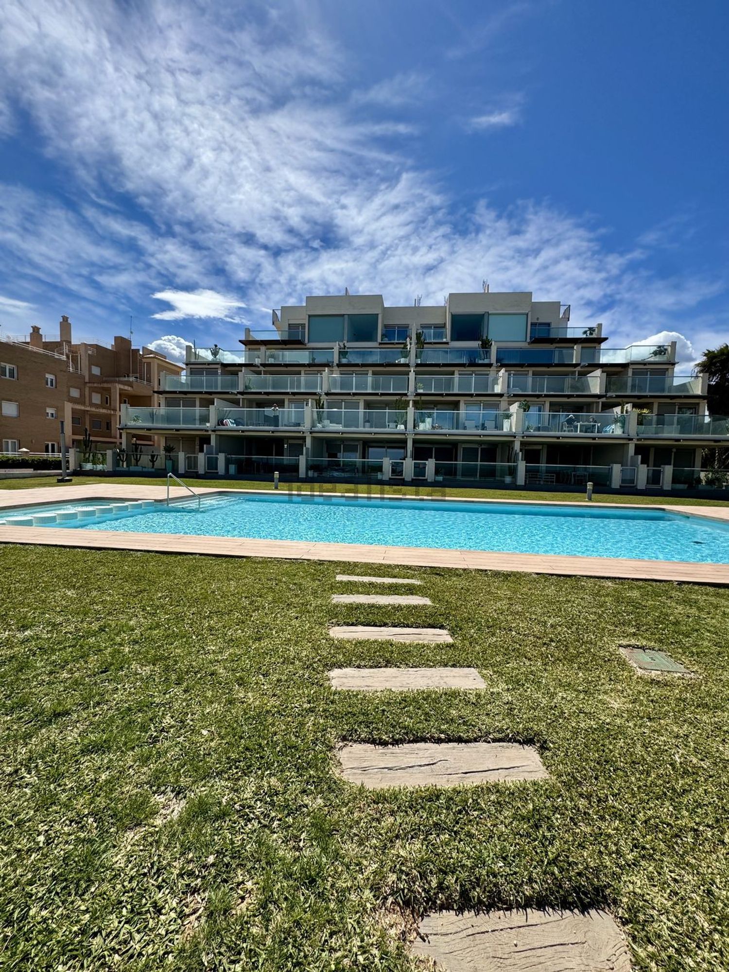 Piso en venta en Calle Llac Baikal, 4