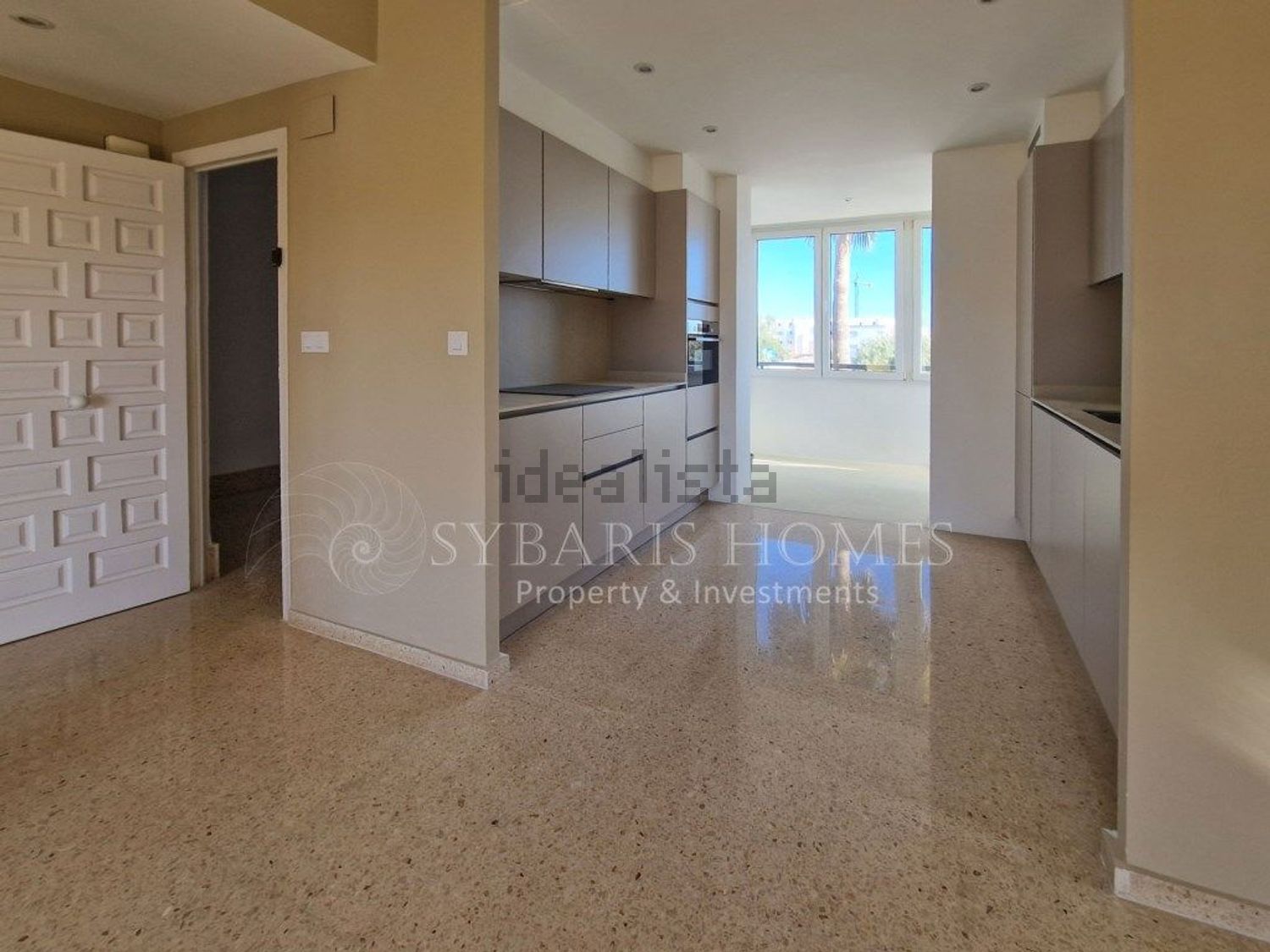 Piso en venta en Calle Llac Eire