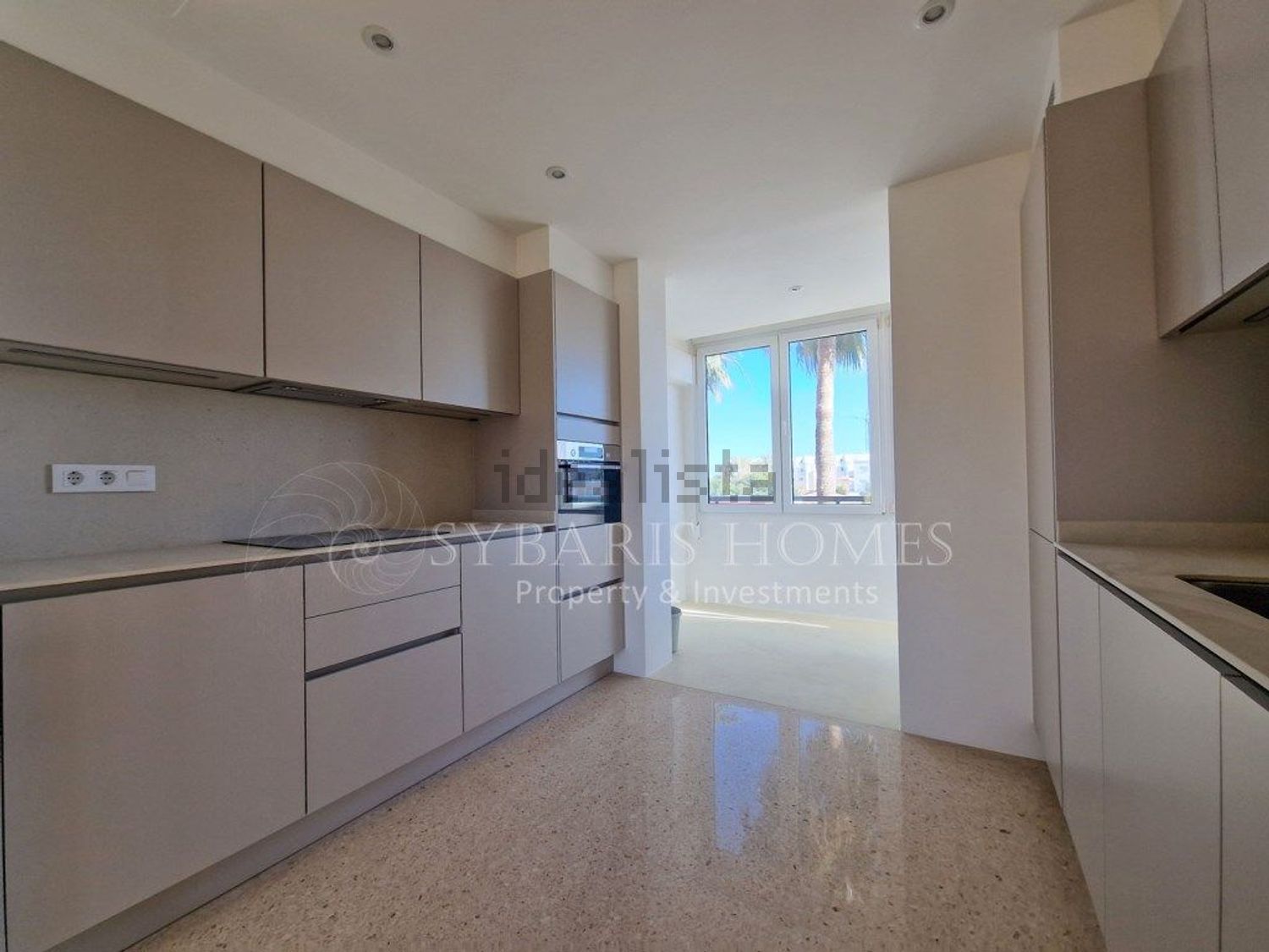Piso en venta en Calle Llac Eire