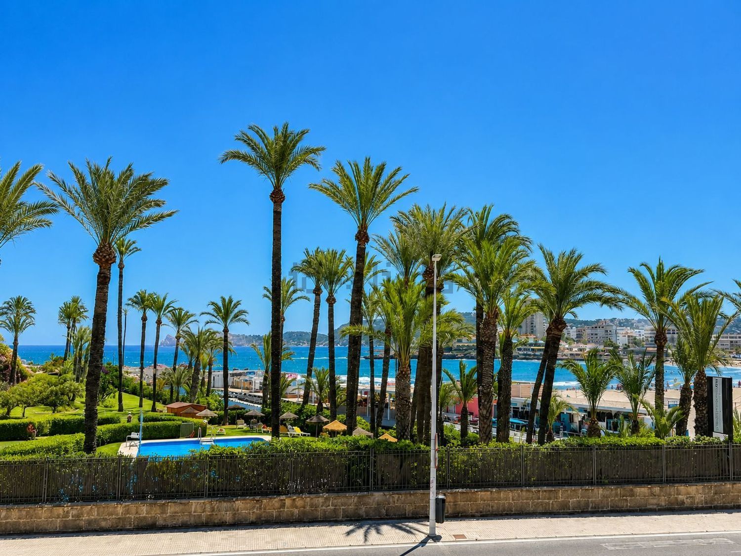 Piso en primera línea de playa en Jávea/Xàbia — Vista mar